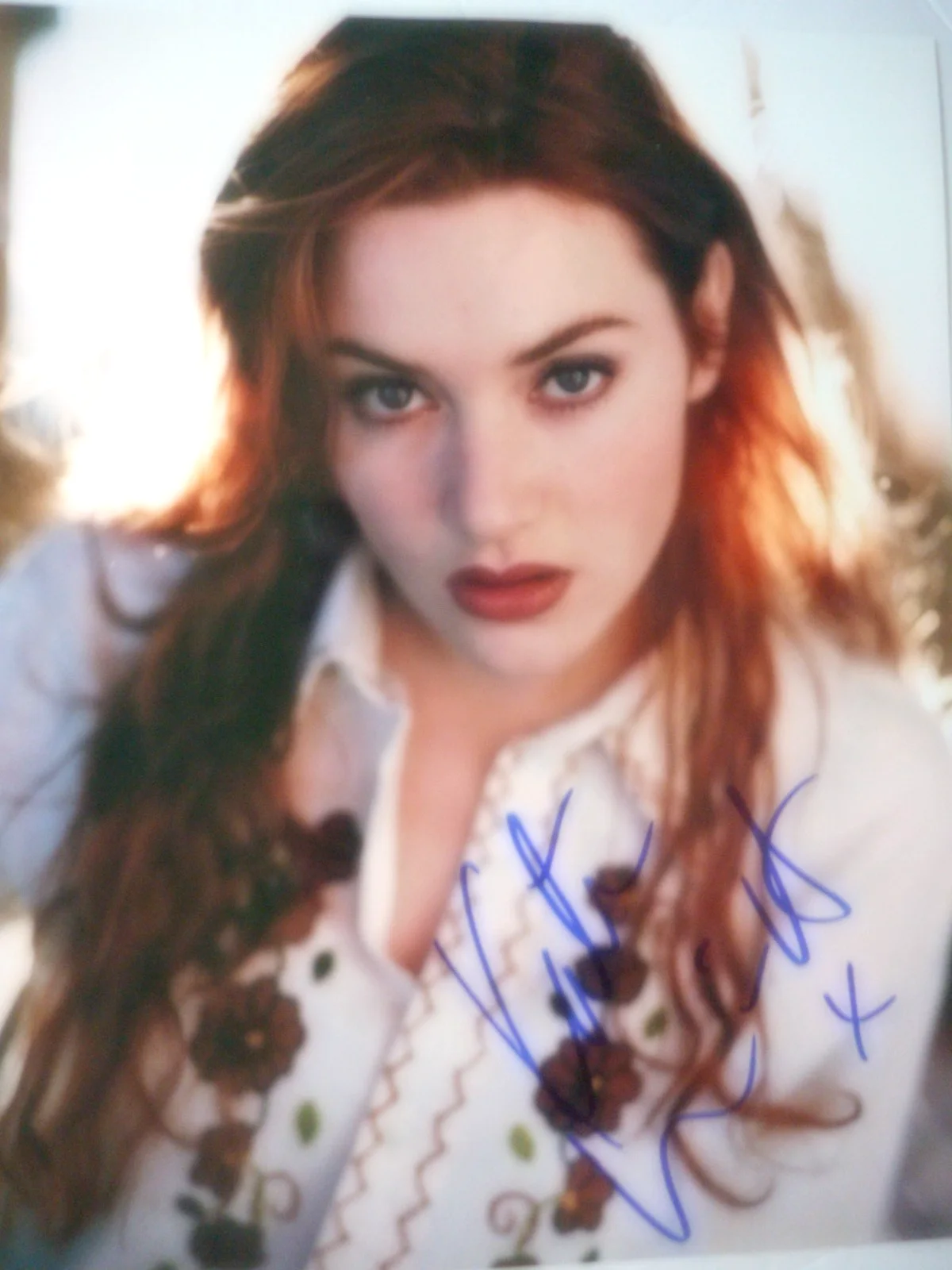 Kate Winslet — Kate Winslet signed TITANIC Rose Pretty young 8x10 Photo W/COA & Holo, изображение 2