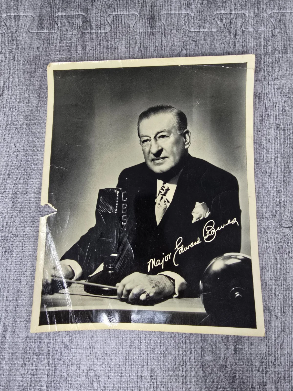 Major Edward Bowes — Major Edward Bowes Signed 8x10 with Inscription to Chrysler Employees, image 3