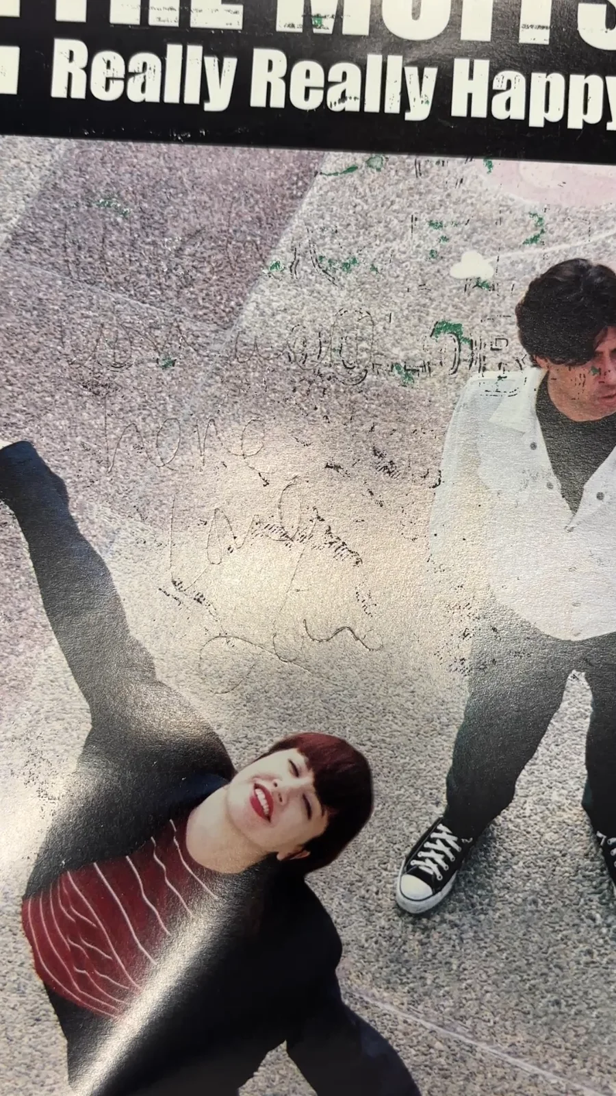 THE MUFFS Really Really Happy vintage 2004 autographed promo poster Kim Shattuck, изображение 2