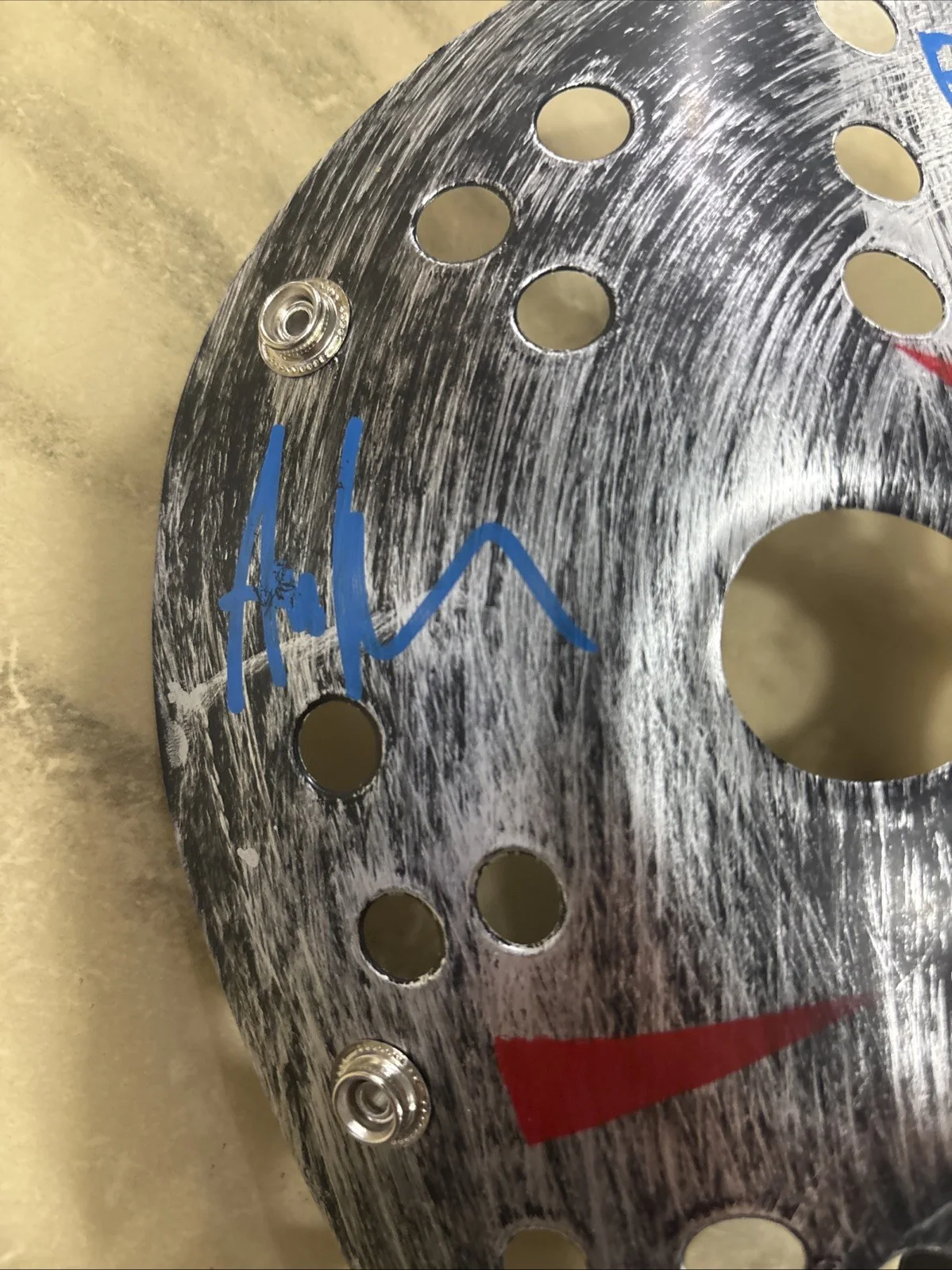 ARI LEHMAN — ARI LEHMAN Signed Mask "JASON 1" "F- Freddy” 2 Inscriptions Beckett COA, изображение 3