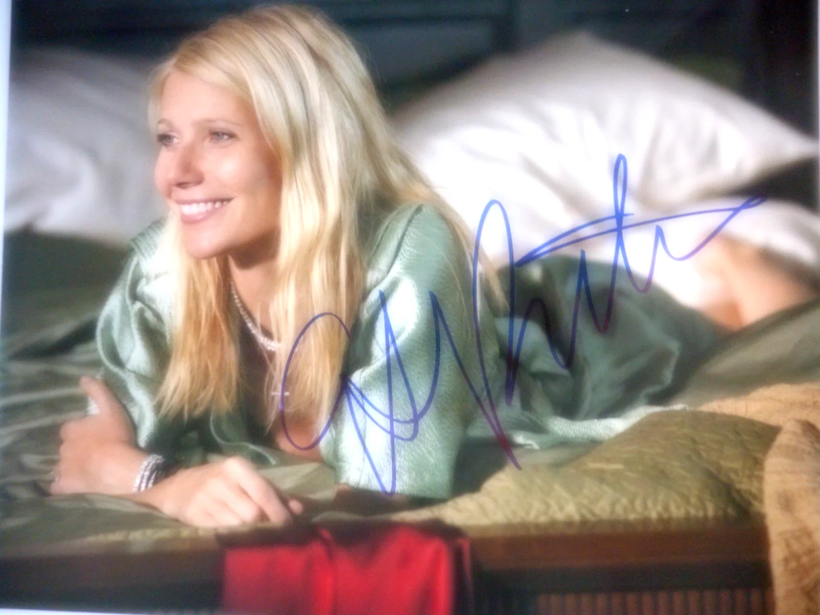 Gwyneth Paltrow — Gwyneth Paltrow Autographed IRON MAN (Pepper Potts) 8x10 Photo COA & #d Holo, изображение 3
