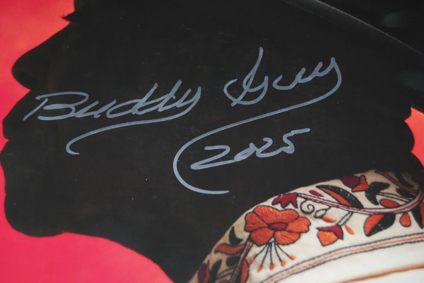 BUDDY GUY signed (AIN'T DONE WITH THE BLUES) Album Record LP BECKETT BAS BW54288, image 2