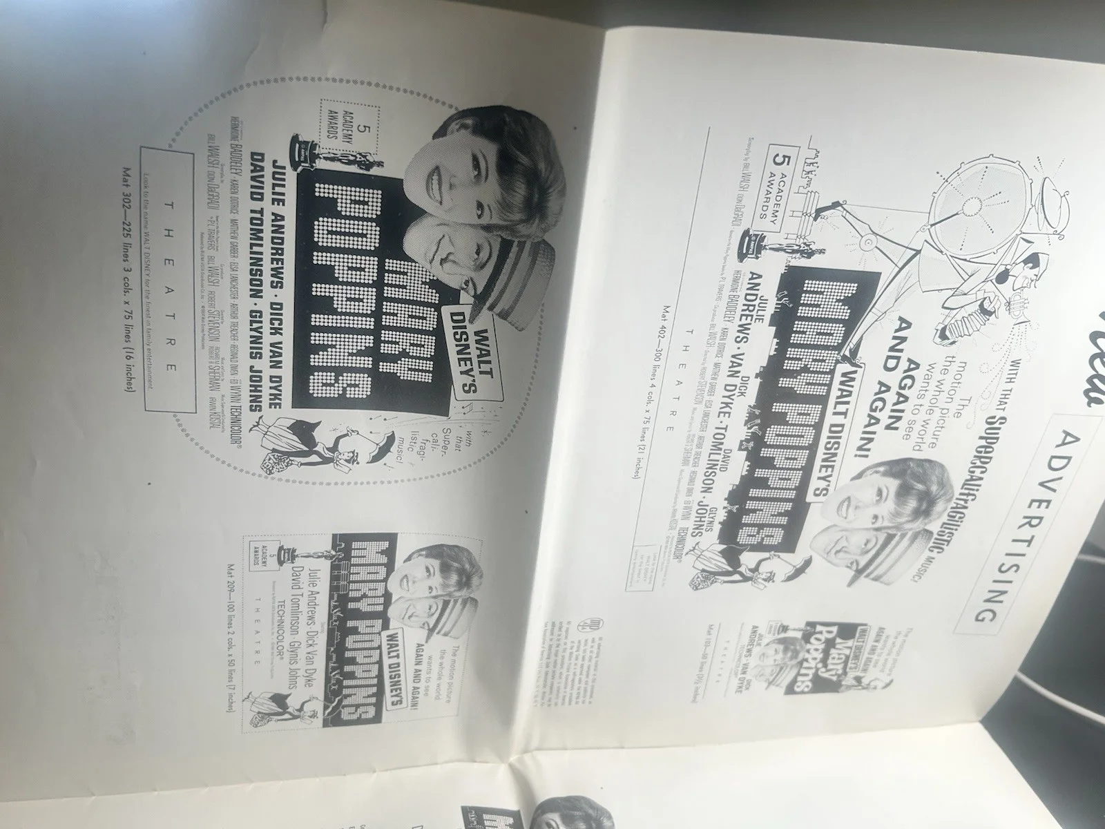 Dick Van Dyke Signed Disney Mary Poppins AD PAD Magazine COA, изображение 3