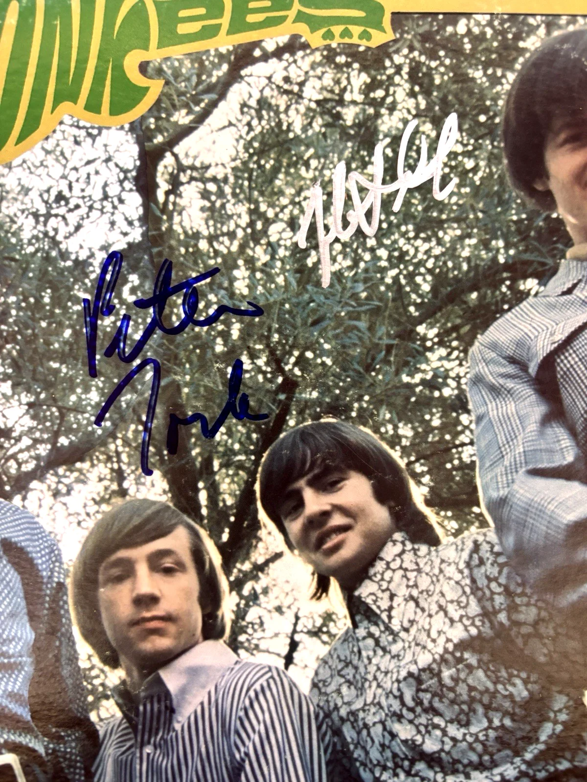 THE MONKEES Signed MORE OF Vinyl Record JSA COA x3 DAVY JONES Micky Dolenz TORK, изображение 3