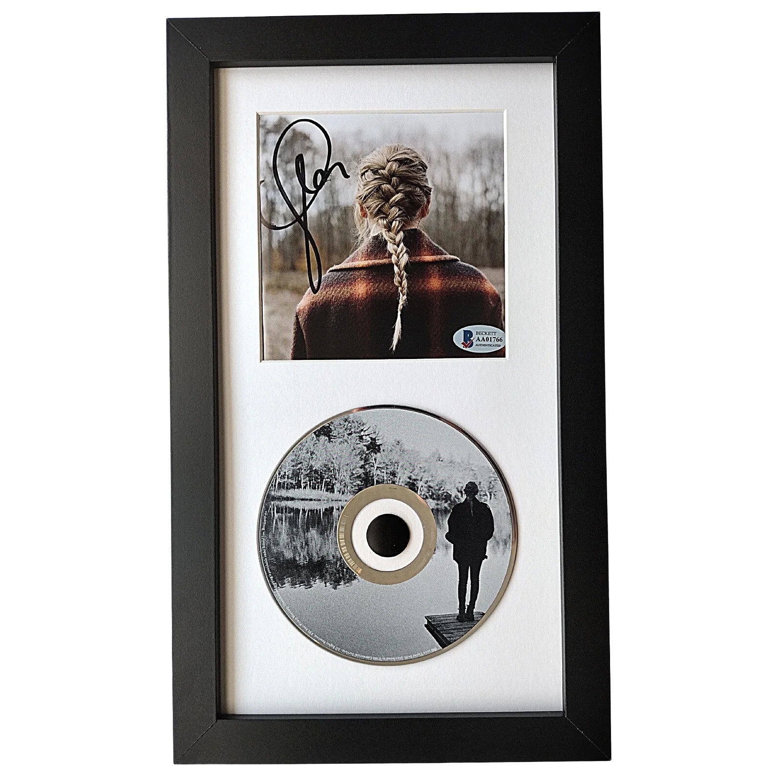 Taylor Swift — Taylor Swift Signed Evermore CD Cover Framed Beckett BAS COA LOA Pop Country, изображение 3