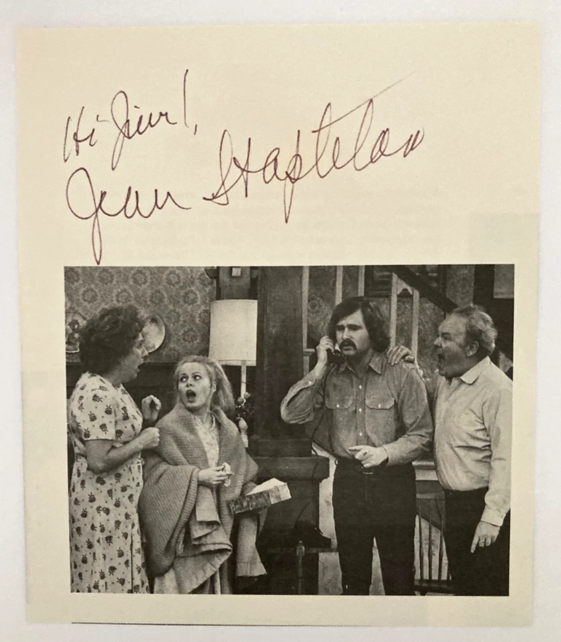 Jean Stapleton — Signed JEAN STAPELTON-Edith Bunker "All in The Family" magazine cast photo 5"x5"