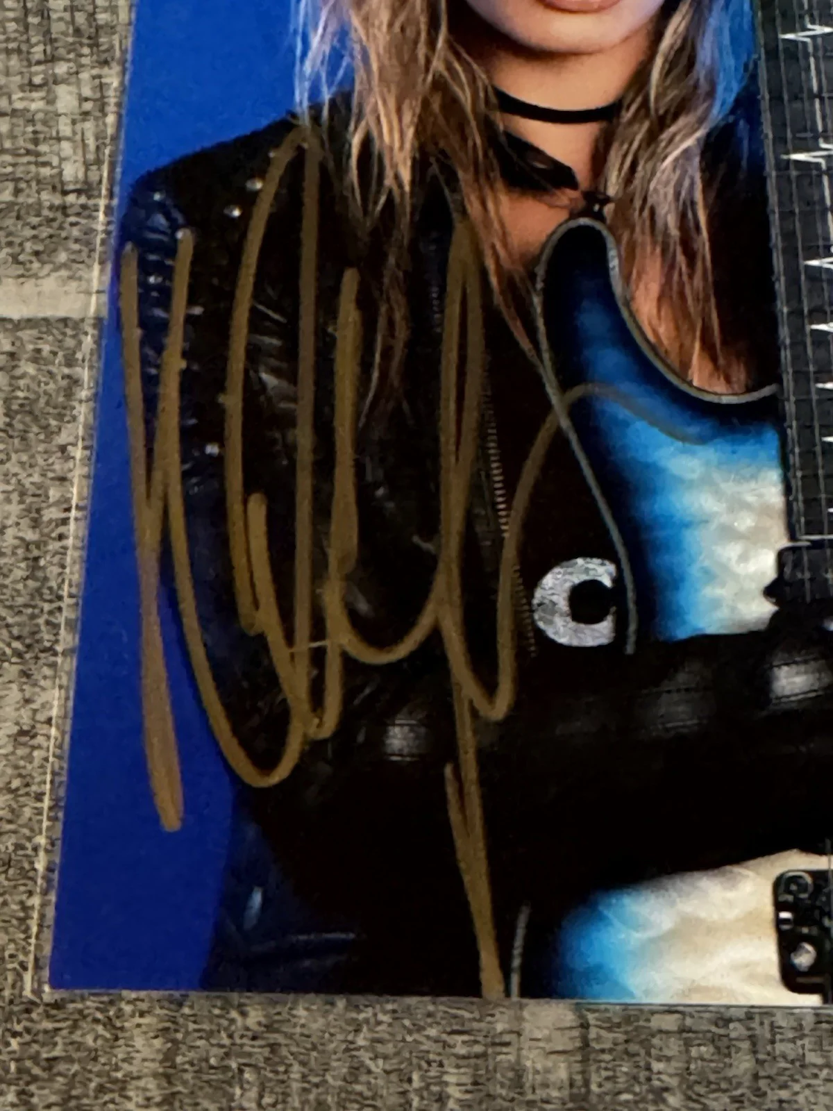 NITA STRAUSS Signed Autographed 4x6 Photo..ALICE COOPER GUITARIST COA, изображение 2