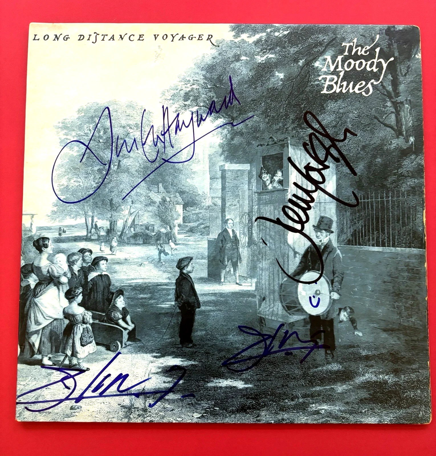 MOODY BLUES Signed LONG DISTANCE Vinyl Record JSA COA John Lodge HAYWARD Moraz, image 2