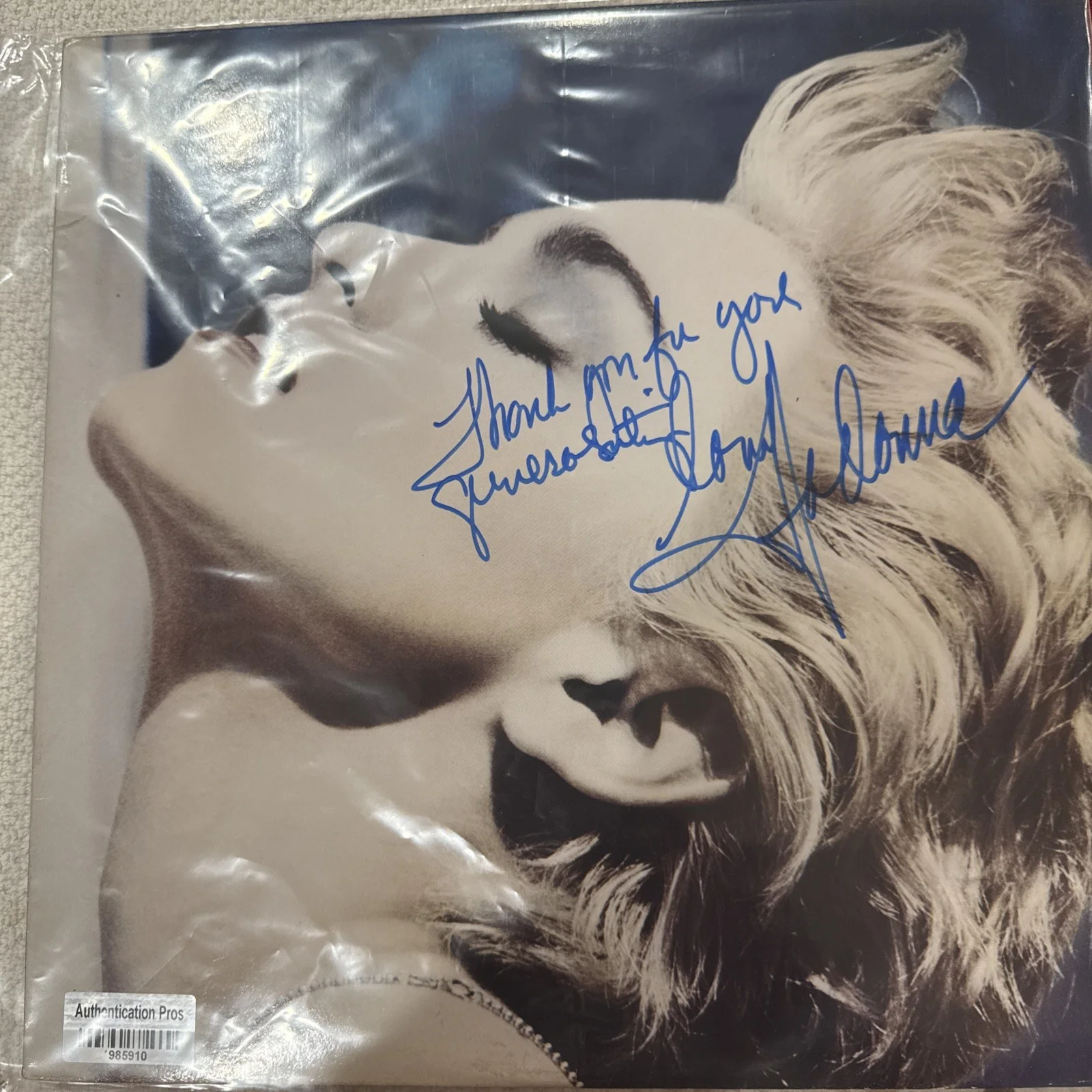 MADONNA SIGNED VINYL ALBUM TRUE BLUE AUTHENTICATED RARE, image 4