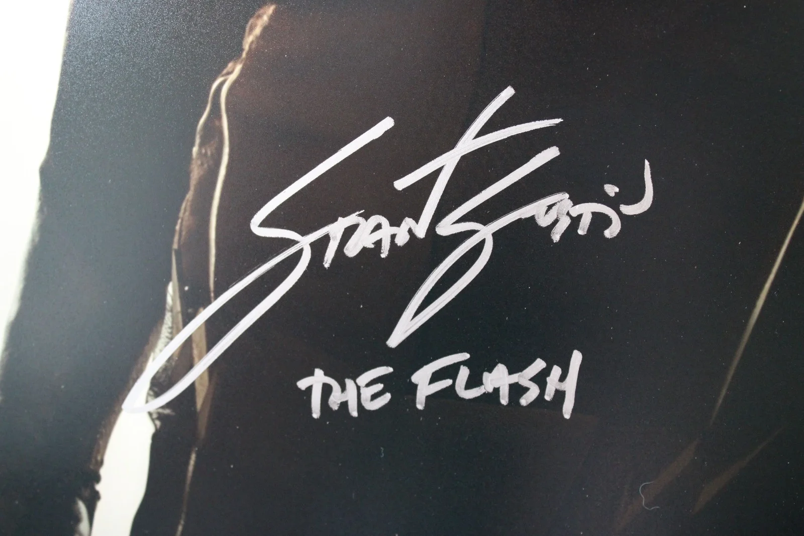 Grant Gustin — Grant Gustin Signed 20x30 The Flash Photo “The Flash” Beckett BT27502, image 2