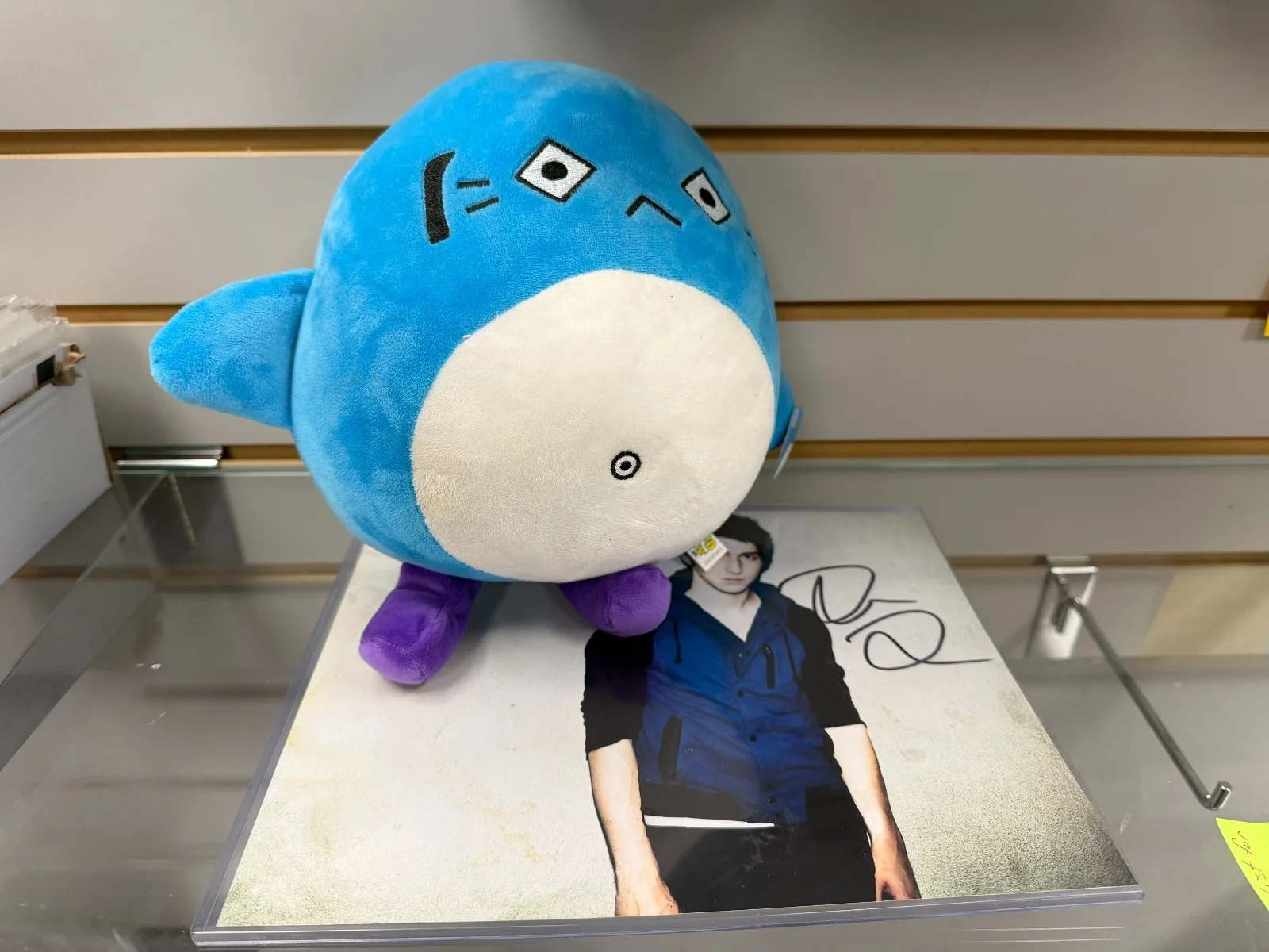 Porter Robinson Potaro Limited Edition Curto Plush W/ Signed Photo NO COA (WK), image 2