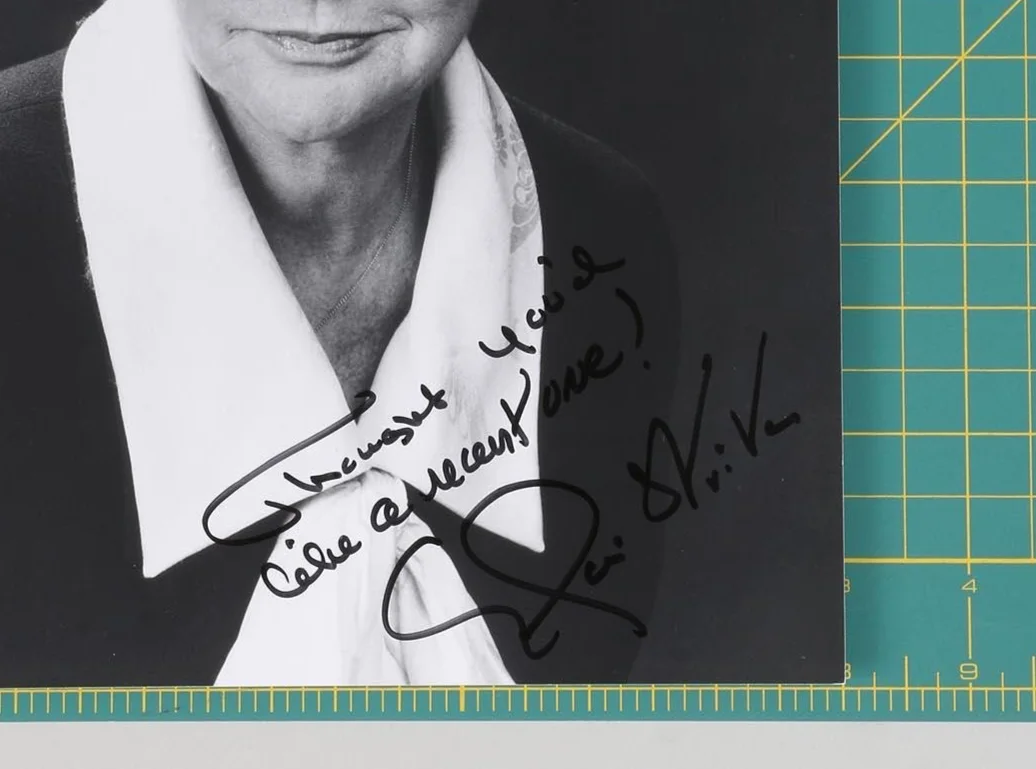 ELAINE STRITCH SIGNED INSCRIBED 8X10 PHOTO 100% AUTHENTIC, изображение 2