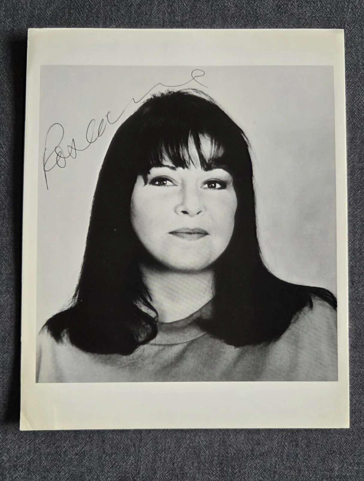 Roseanne Barr — Rosanne Barr Vintage Autograph (Facsimile) 8x10 B&W Photo & Linen Letterhead, изображение 3