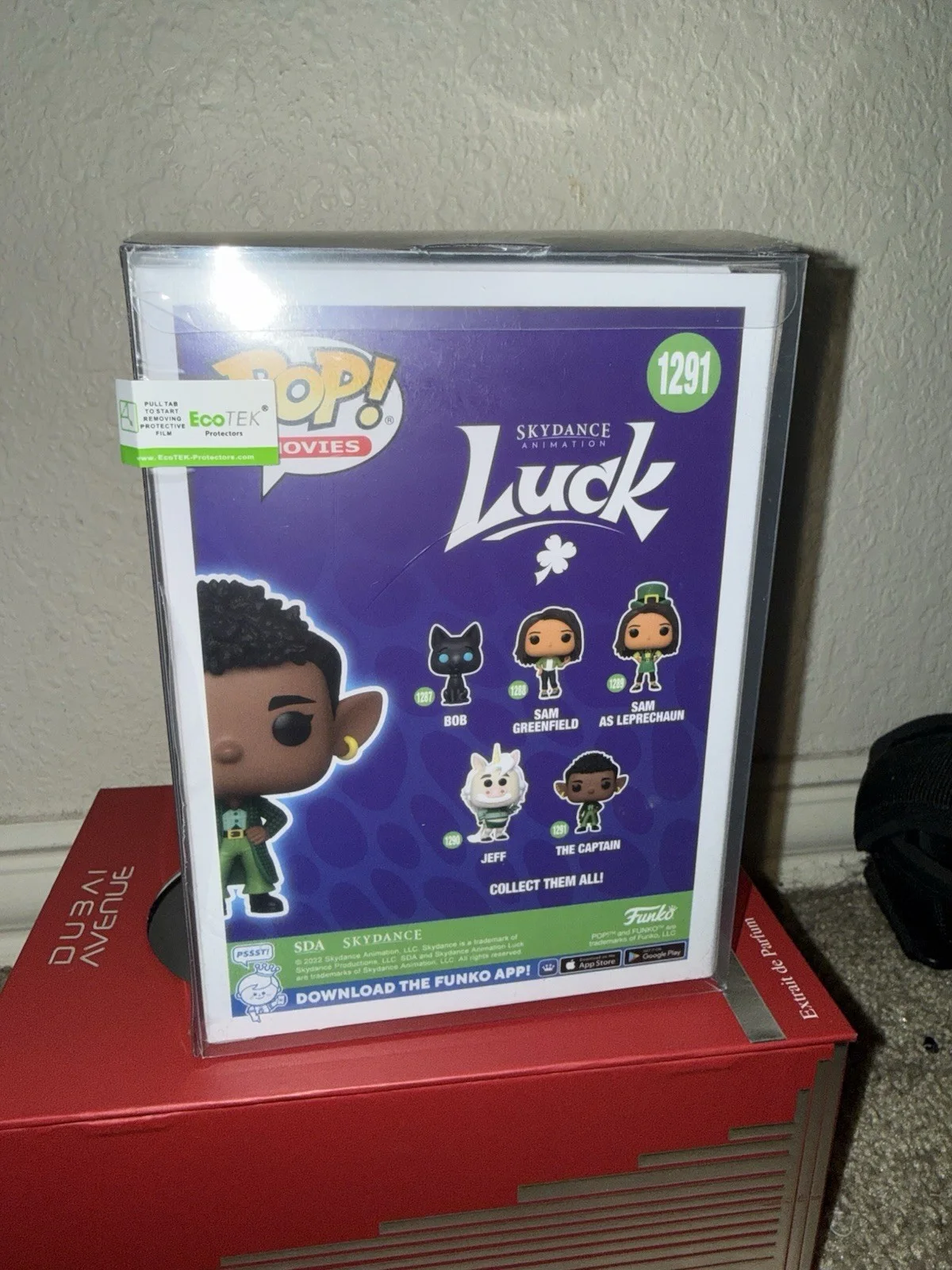 Whoopi Goldberg — Luck The Captain Whoopi Goldberg Autographed Funko Pop #1291, изображение 3