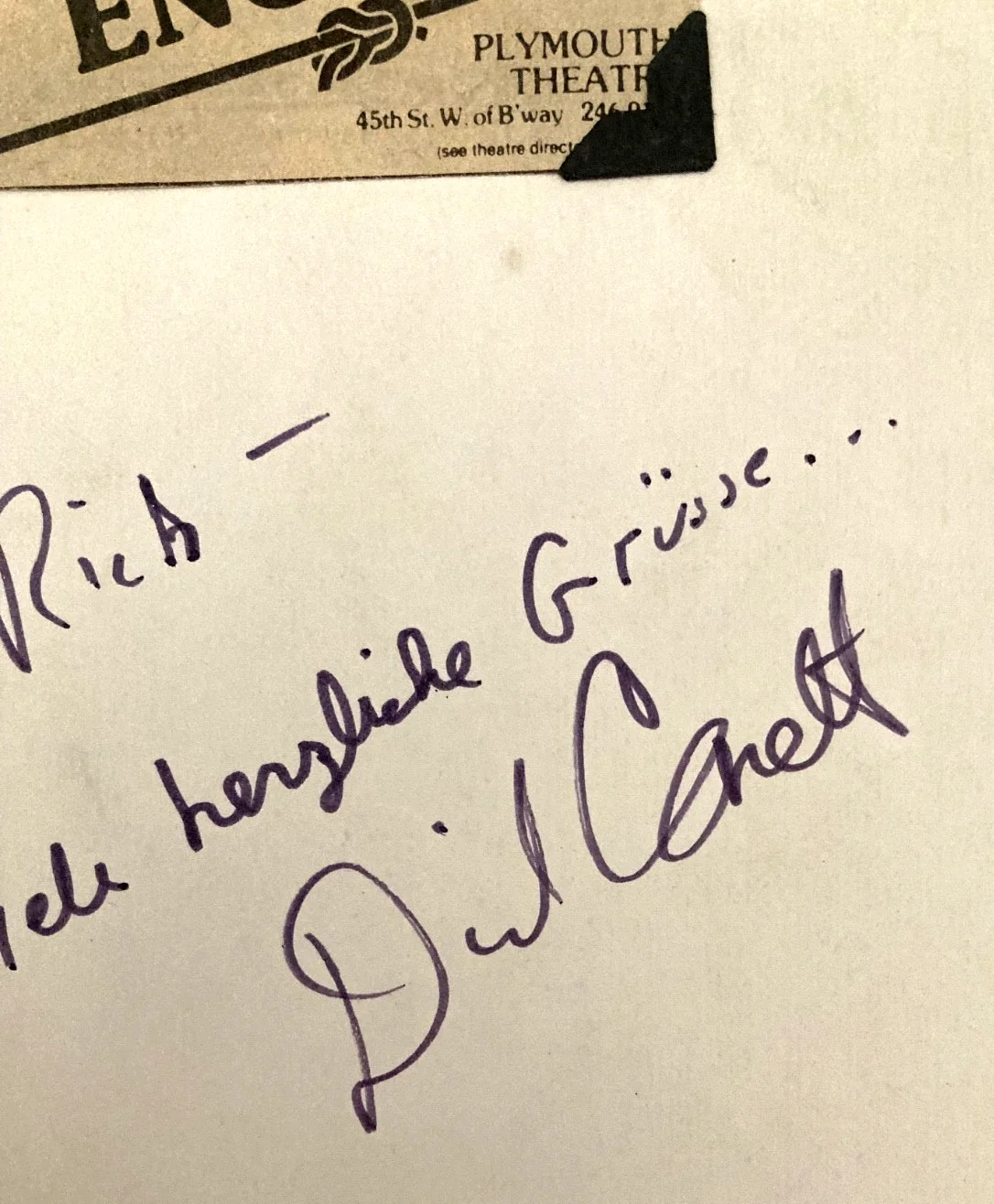 Dick Cavett — SIGNED Dick Cavett 5x8" Card with BROADWAY ADVERTISEMENT Autographed & Inscribed, image 2