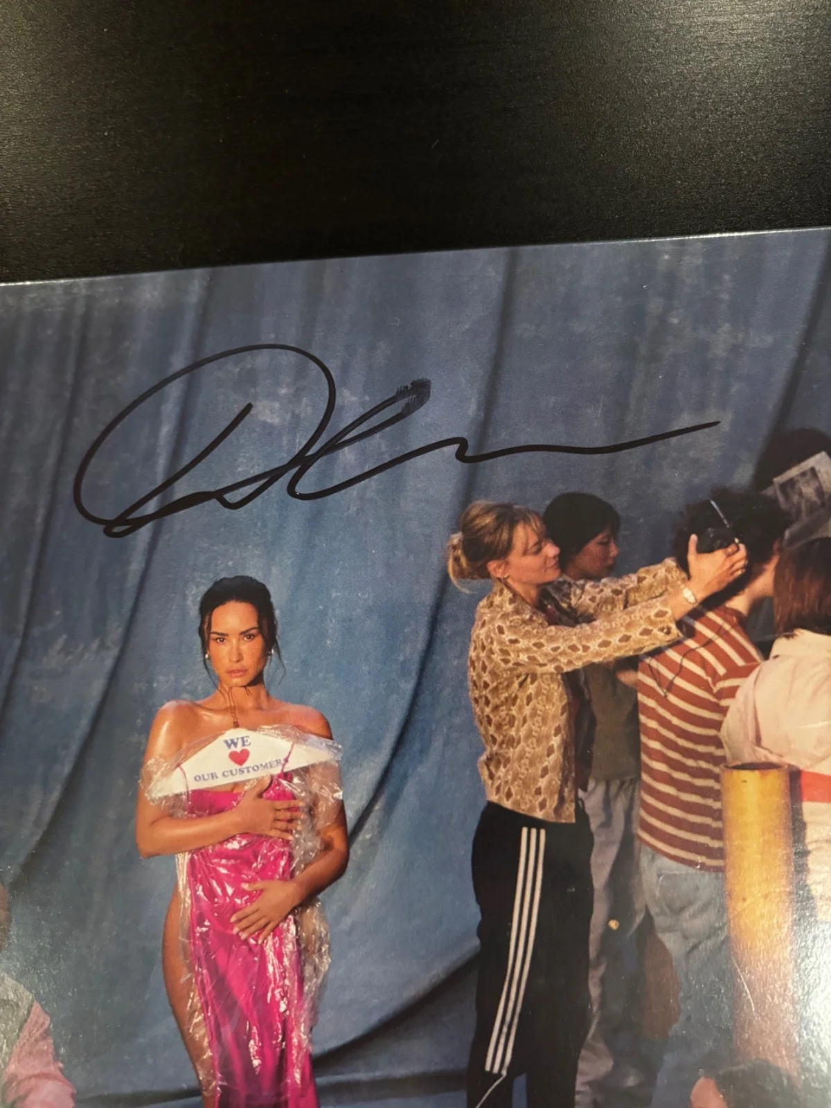 Demi Lovato Signed "It's Not That Deep" Indie Exclusive Ivory Vinyl Autographed, изображение 2