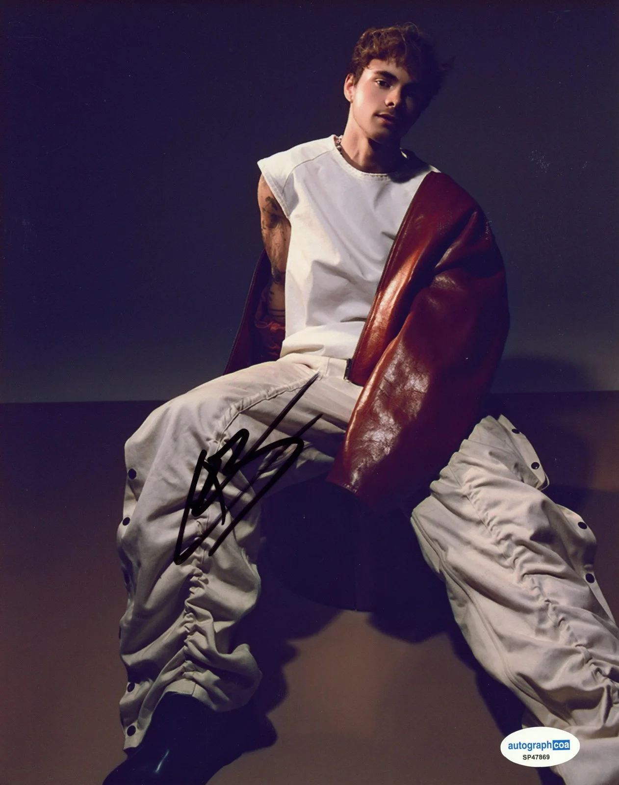 Corbyn Besson — Corbyn Besson "Why Don't We" Singer AUTOGRAPH Signed 8x10 Photo B ACOA, изображение 2