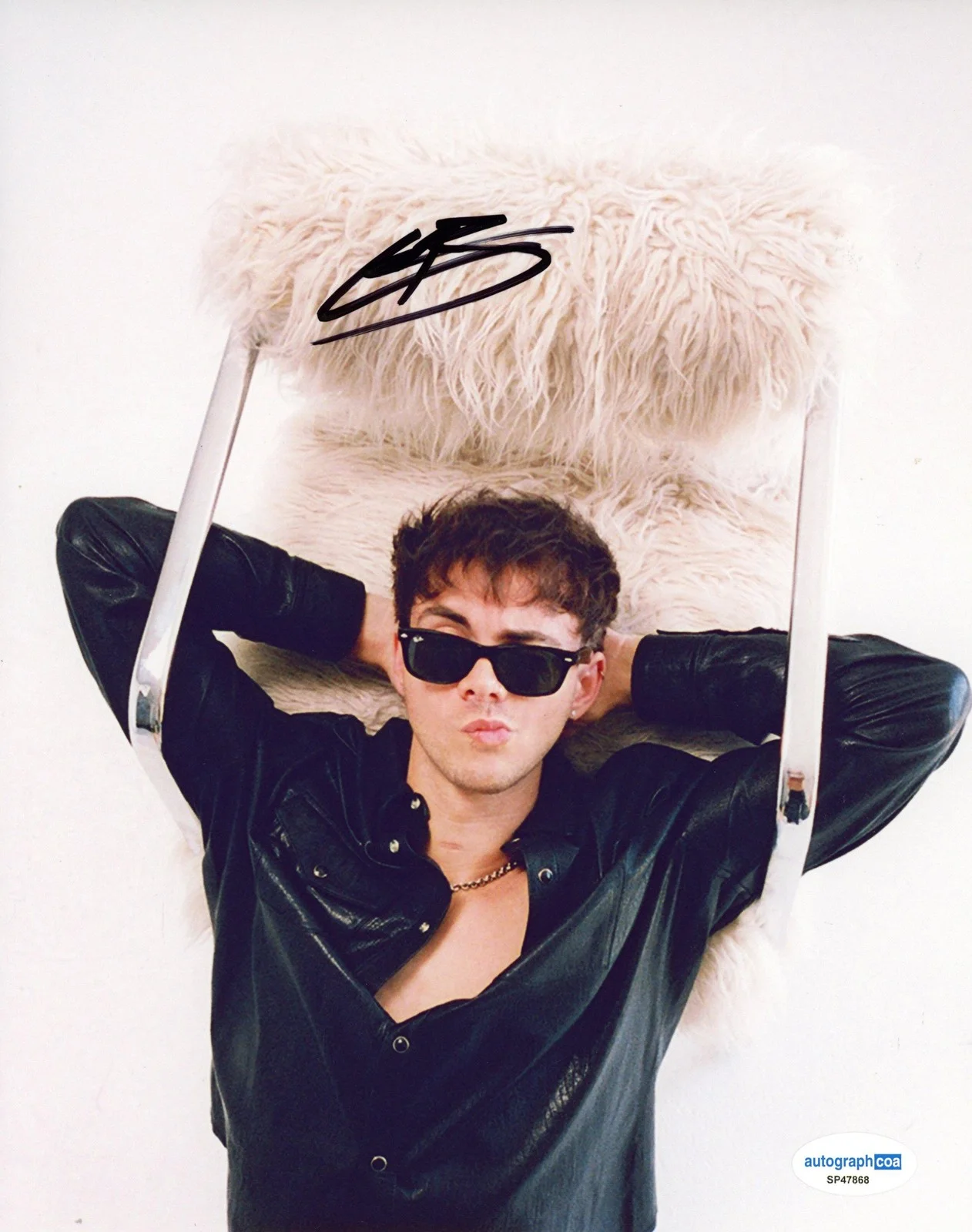 Corbyn Besson — Corbyn Besson "Why Don't We" Singer AUTOGRAPH Signed 8x10 Photo ACOA, изображение 2