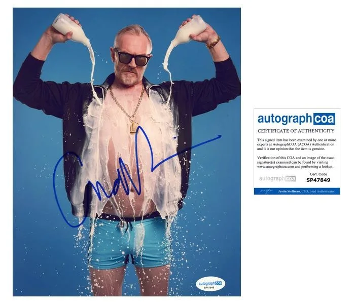 Greg Davies — Greg Davies "Taskmaster" AUTOGRAPH Signed Autographed 8x10 Photo ACOA
