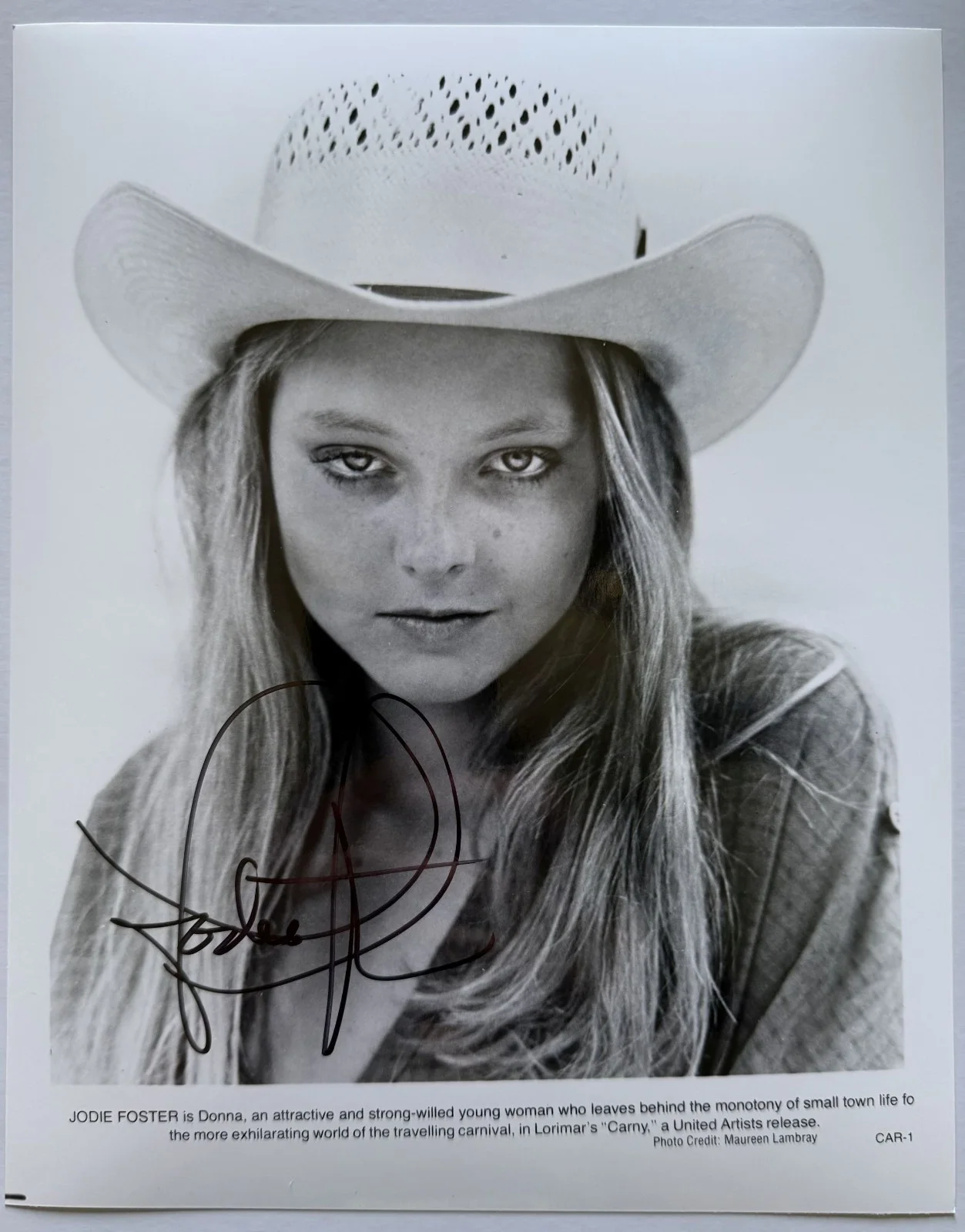 Jodie Foster — Jodie Foster Signed Autographed "Carney" Vintage Glossy 8x10 Photo