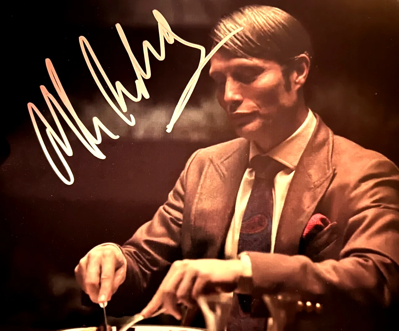 Mads Mikkelsen — Mads Mikkelsen Signed (Hannibal Lecter) 8x10"Authentic Original Autograph w/COA, image 3