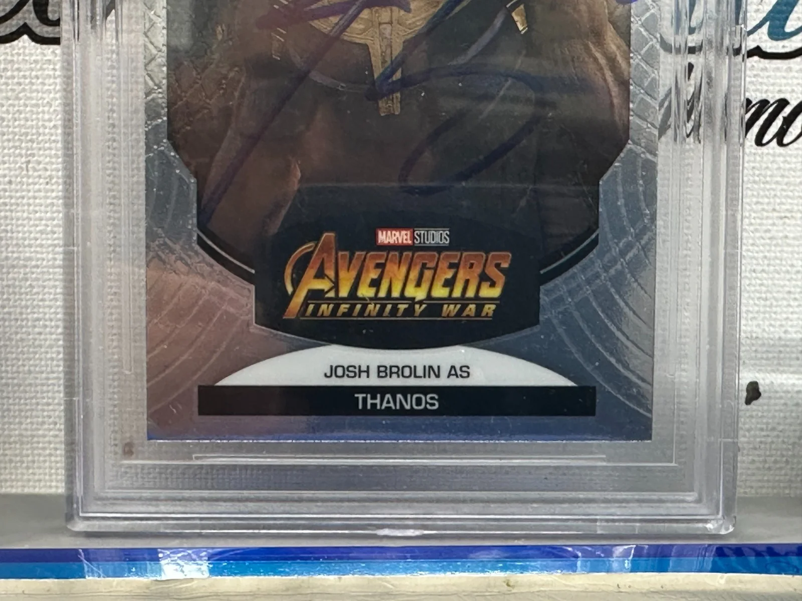 AVENGERS ENDGAME GOONIES BRAND THE RUNNING MAN WEAPONS — JOSH BROLIN THANOS SIGNED AUTOGRAPHED 2022 MARVEL STUDIOS CARD BECKETT BAS SLAB, image 3