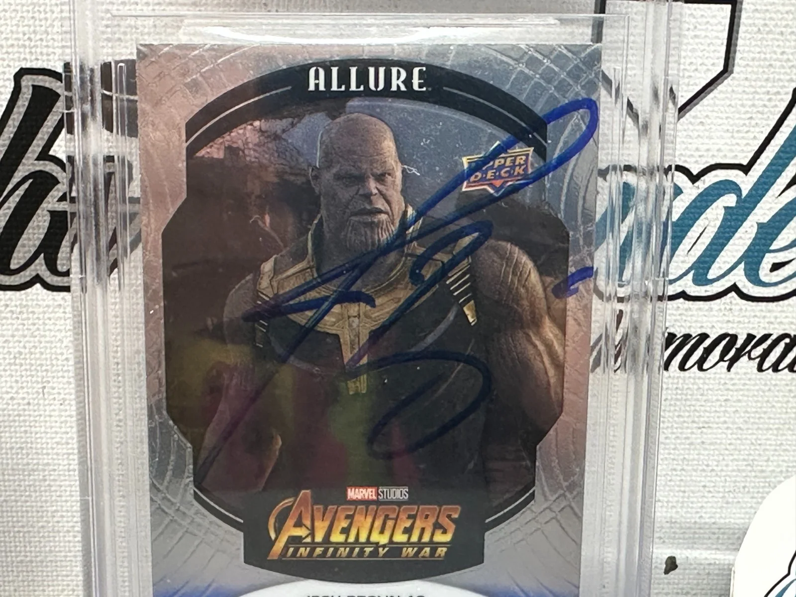 AVENGERS ENDGAME GOONIES BRAND THE RUNNING MAN WEAPONS — JOSH BROLIN THANOS SIGNED AUTOGRAPHED 2022 MARVEL STUDIOS CARD BECKETT BAS SLAB, image 4