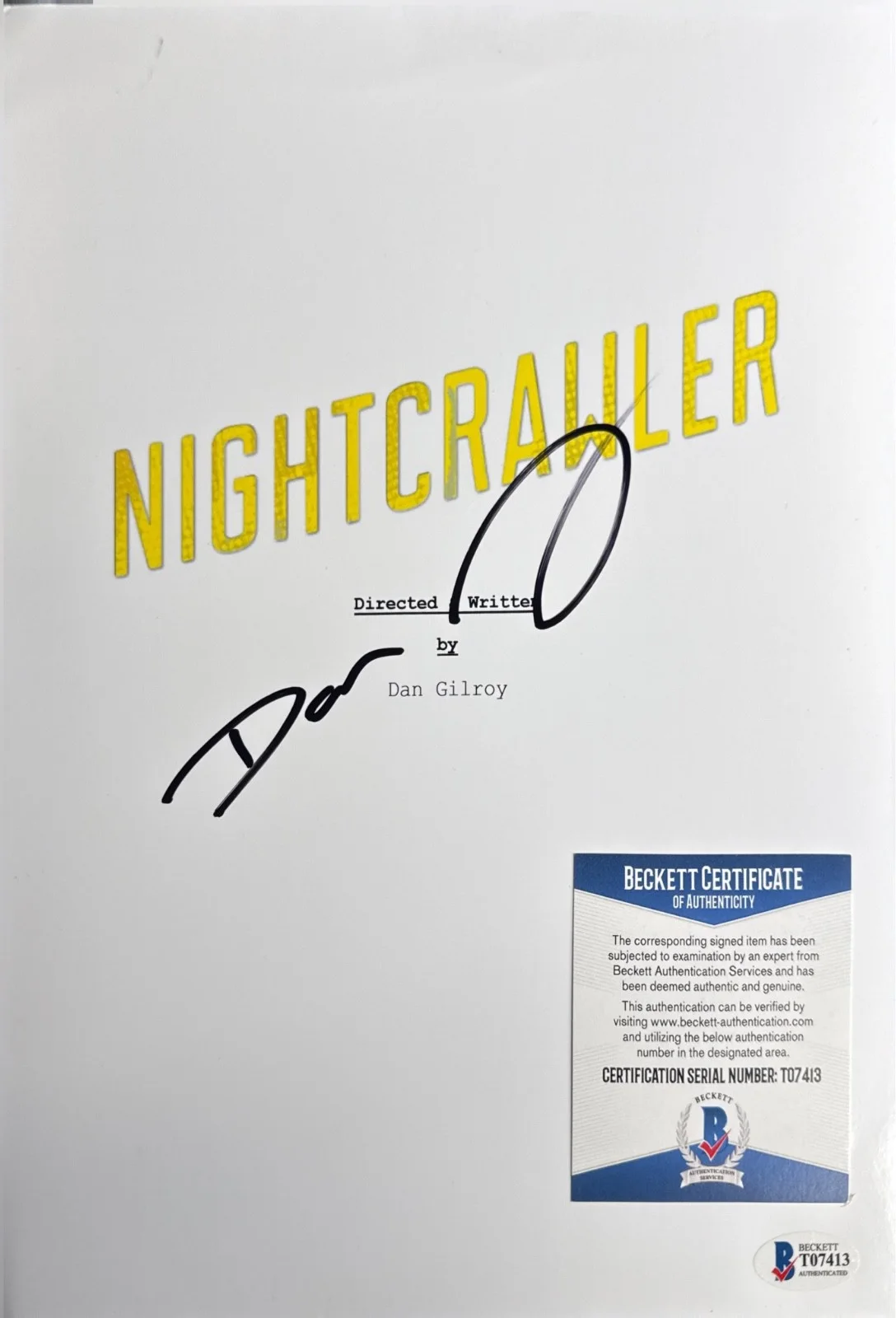 Dan Gilroy — Dan Gilroy Signed 8x10 Nightcrawler Script Cover Only BAS T07413, image 2