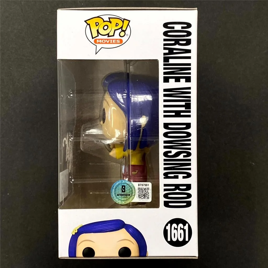 Dakota Fanning signed 2024 NYCC Coraline Funko Pop 1661 autograph Beckett BAS, изображение 3