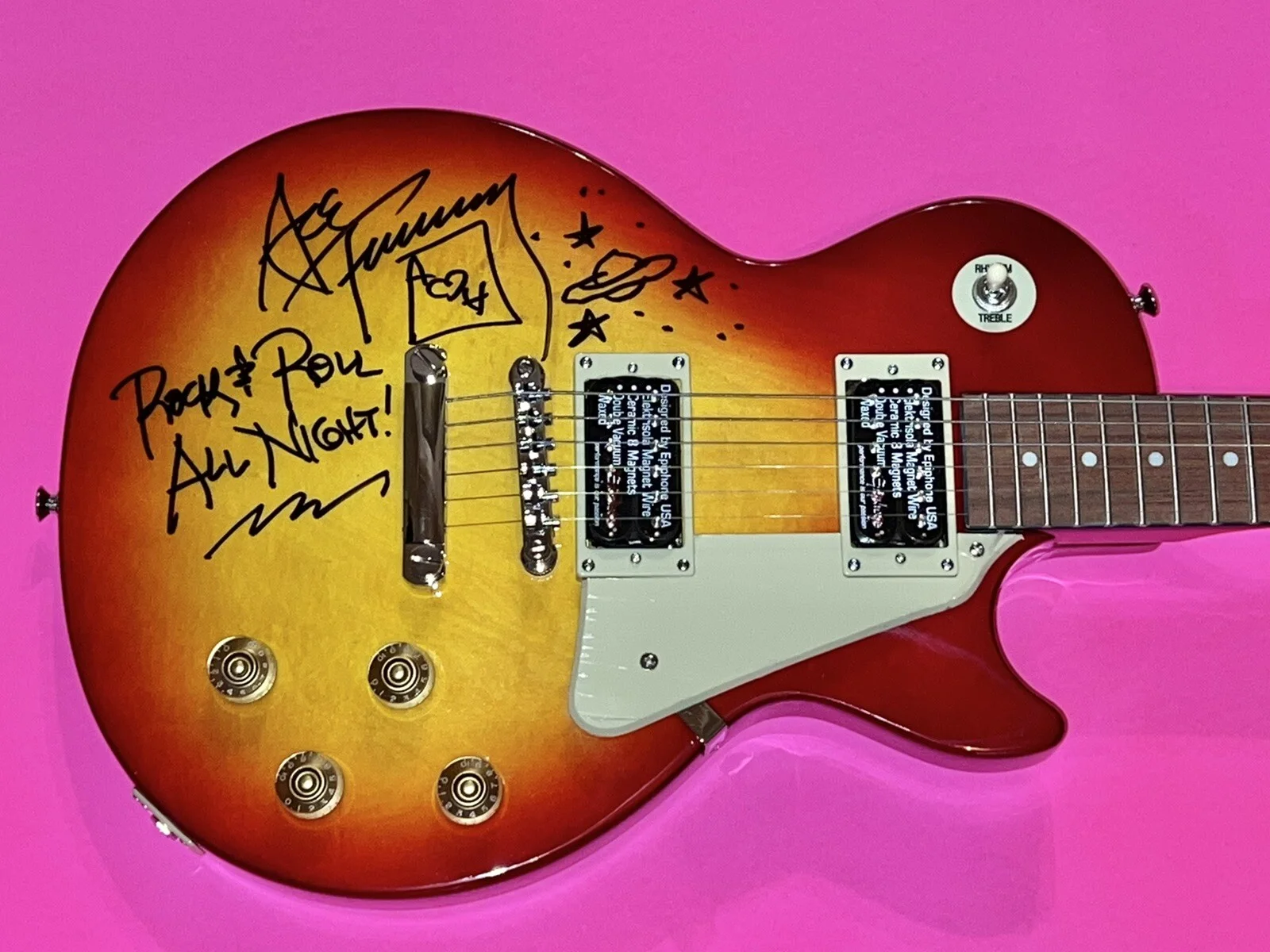 ACE FREHLEY KISS SIGNED EPHIPHONE GUITAR W/ SKETCH AND INSCRIPTION *EXACT PROOF*, изображение 3