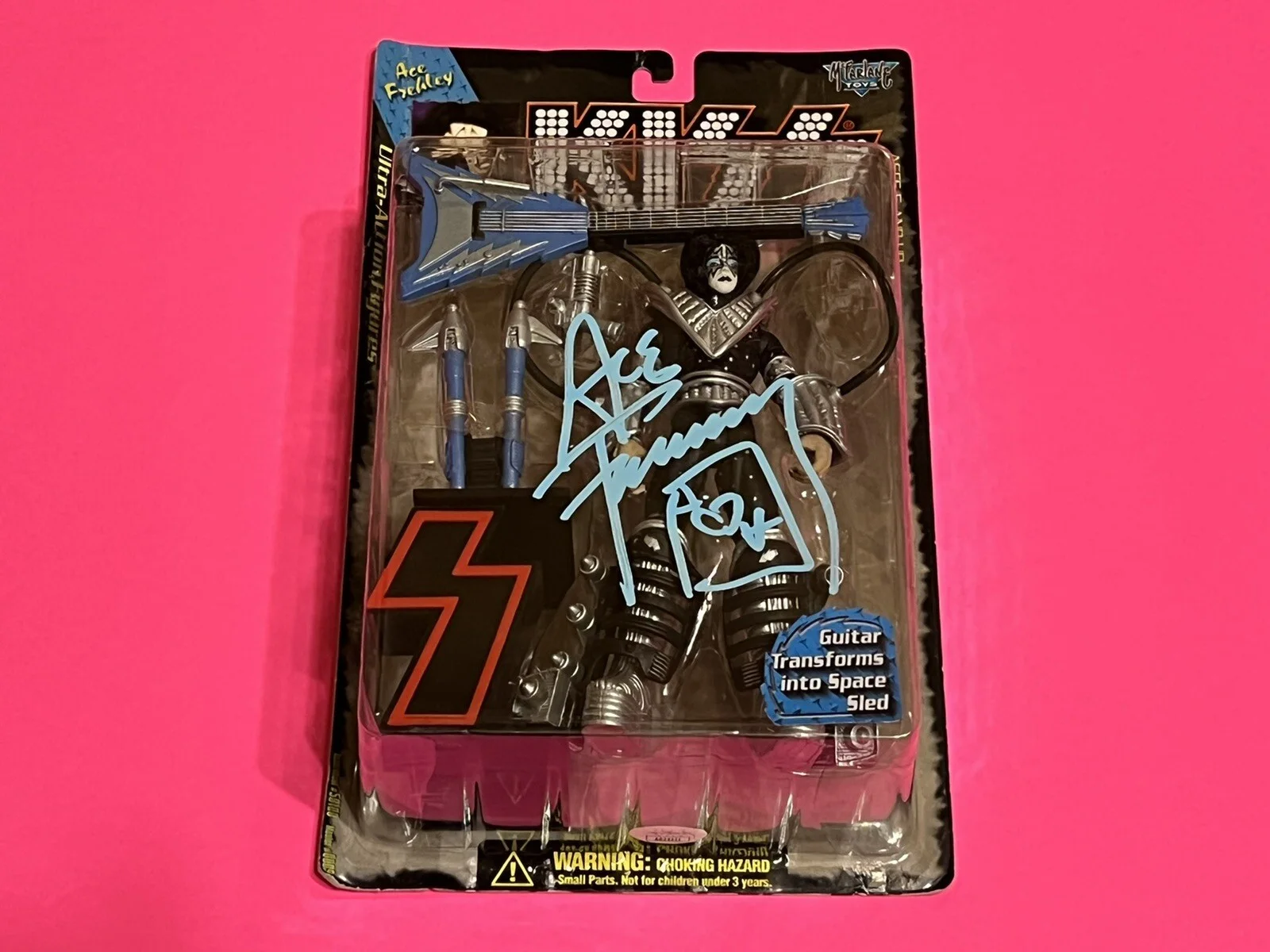 ACE FREHLEY KISS SIGNED 1997 MCFARLANE ACTION FIGURE *EXACT PROOF* *JSA COA*, image 3