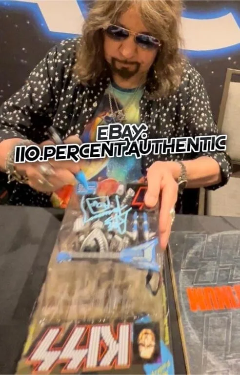 ACE FREHLEY KISS SIGNED 1997 MCFARLANE ACTION FIGURE *EXACT PROOF* *JSA COA*, image 4