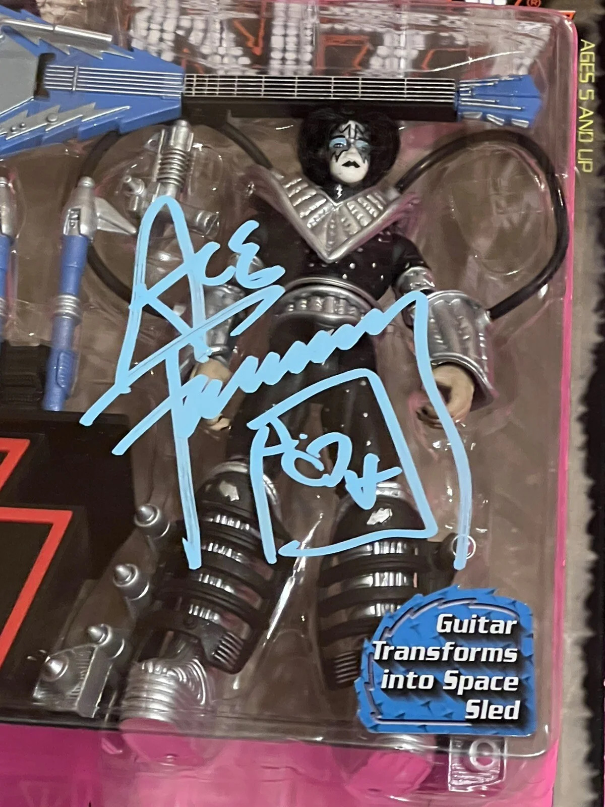 ACE FREHLEY KISS SIGNED 1997 MCFARLANE ACTION FIGURE *EXACT PROOF* *JSA COA*, image 5