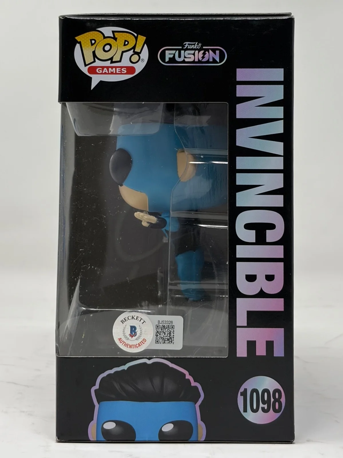 Robert Kirkman — Robert Kirkman Invincible Signed Autograph Invincible Funko Pop 1098 Beckett COA, изображение 5