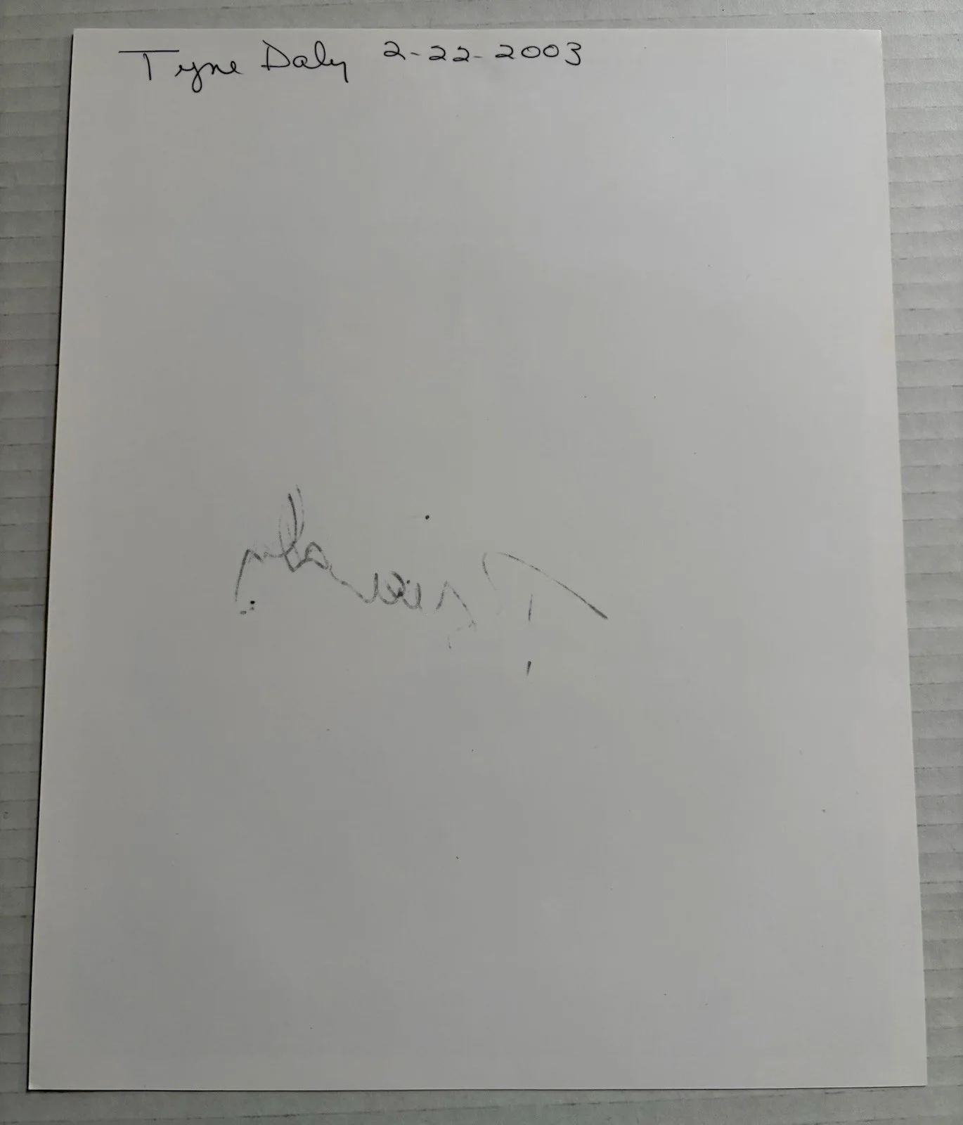 Tyne Daly — Tyne Daly 8x10 Autograph Photograph B&W Gloss, изображение 2