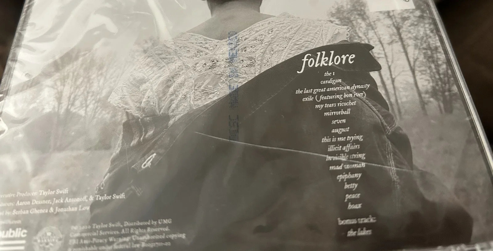 Signed Autographed Taylor Swift Folklore CD New Sealed official Rare, image 2
