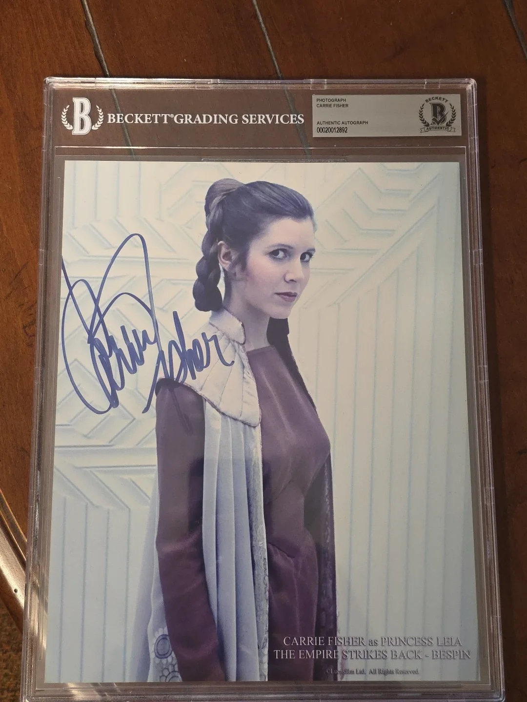 Carrie Fisher — Carrie Fisher Star Wars Authentic Signed 8x10 Photo Autographed BAS Slabbed