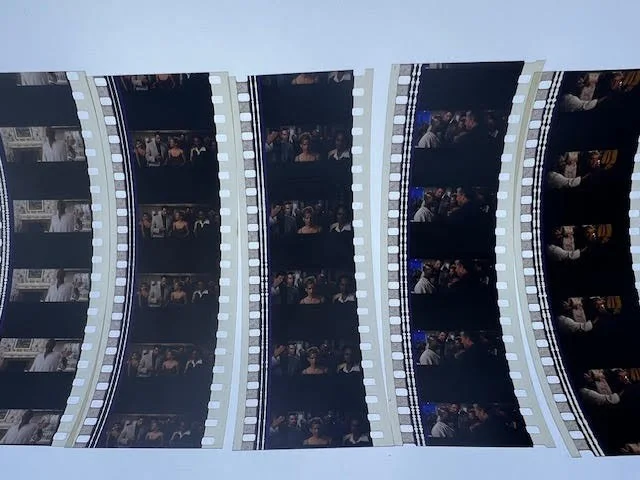 Holy Man 35mm Film Cells Strips - 5 Strips of 5 Cells FREE P&P, изображение 2