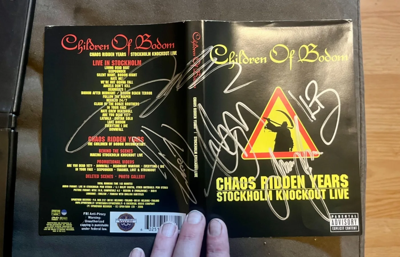 Children of Bodom band — CHILDREN OF BODOM DVD andn large AUTOGRAPHED POSTER signed by all 5, изображение 3