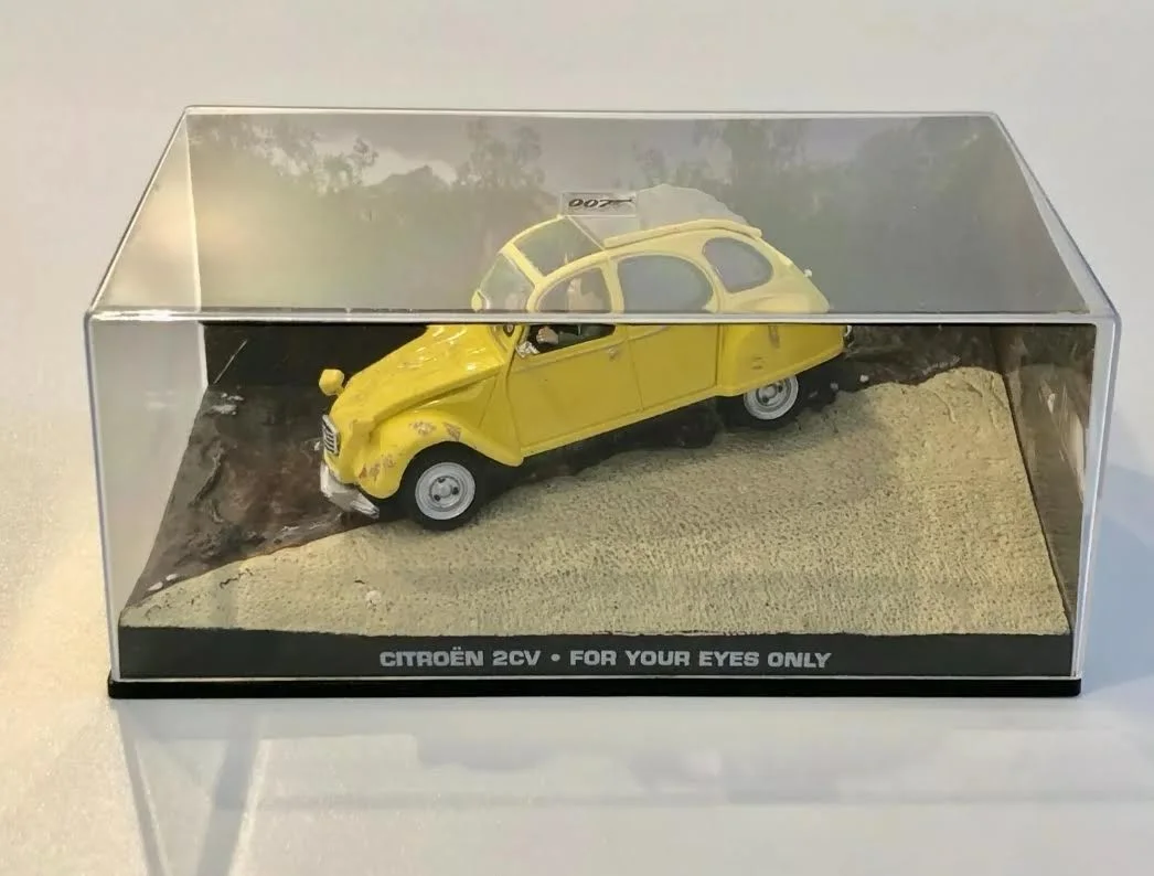 JAMES BOND 007 FOR YOUR EYES ONLY CAR CHASE MOVIE FILM SCENE DIORAMA 1:43 SCALE, изображение 5