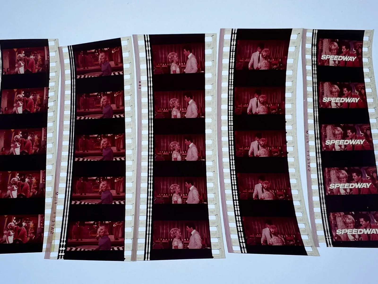 Speedway 35mm Film Cells Strips - 5 Strips of 5 Cells FREE P&P, изображение 2