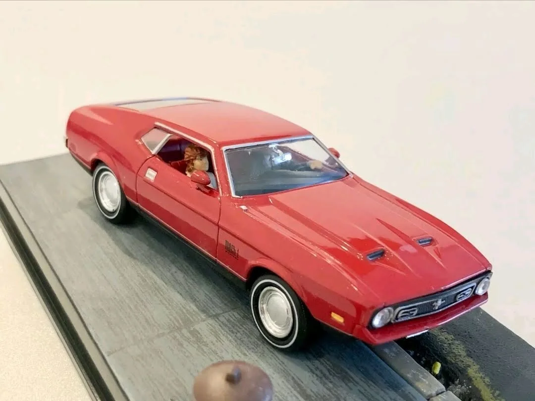 JAMES BOND 007 DIAMONDS ARE FOREVER CAR CHASE MOVIE SCENE DIORAMA 1:43 SCALE, изображение 5