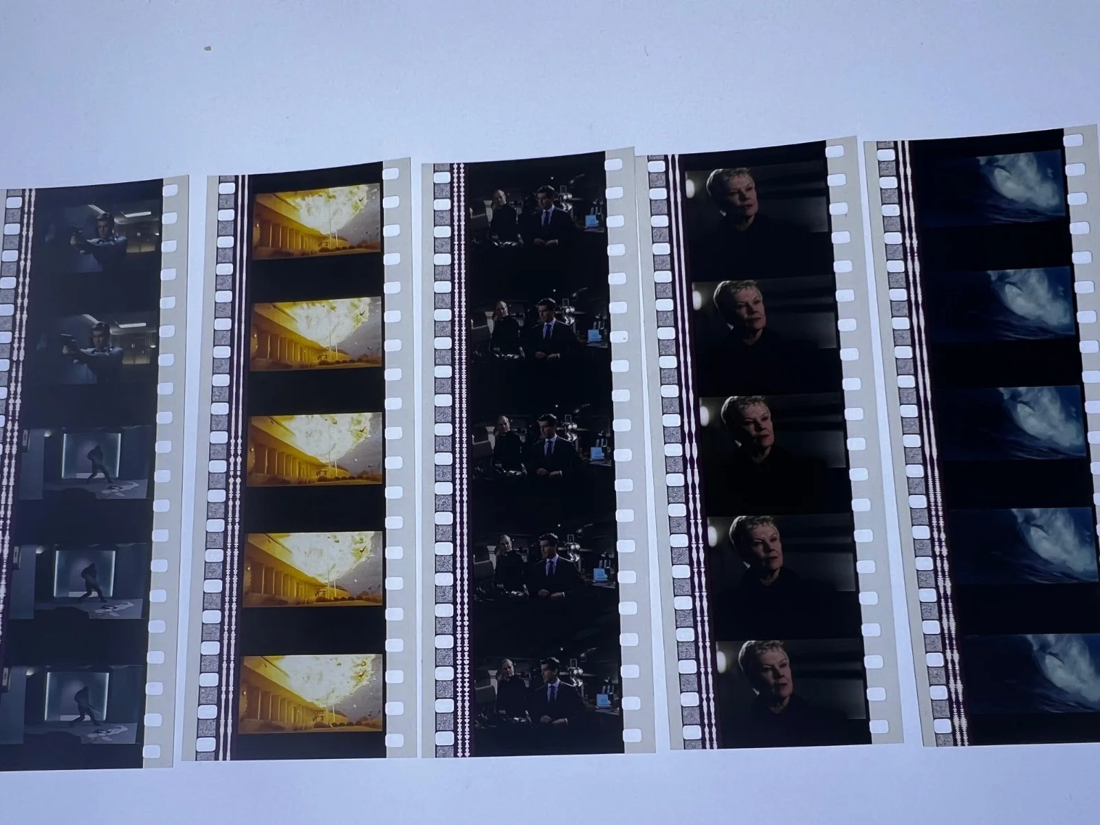 Die Another Day James Bond 35mm Film Cells Strips - 5 Strips of 5 Cells FREE P&P, изображение 2