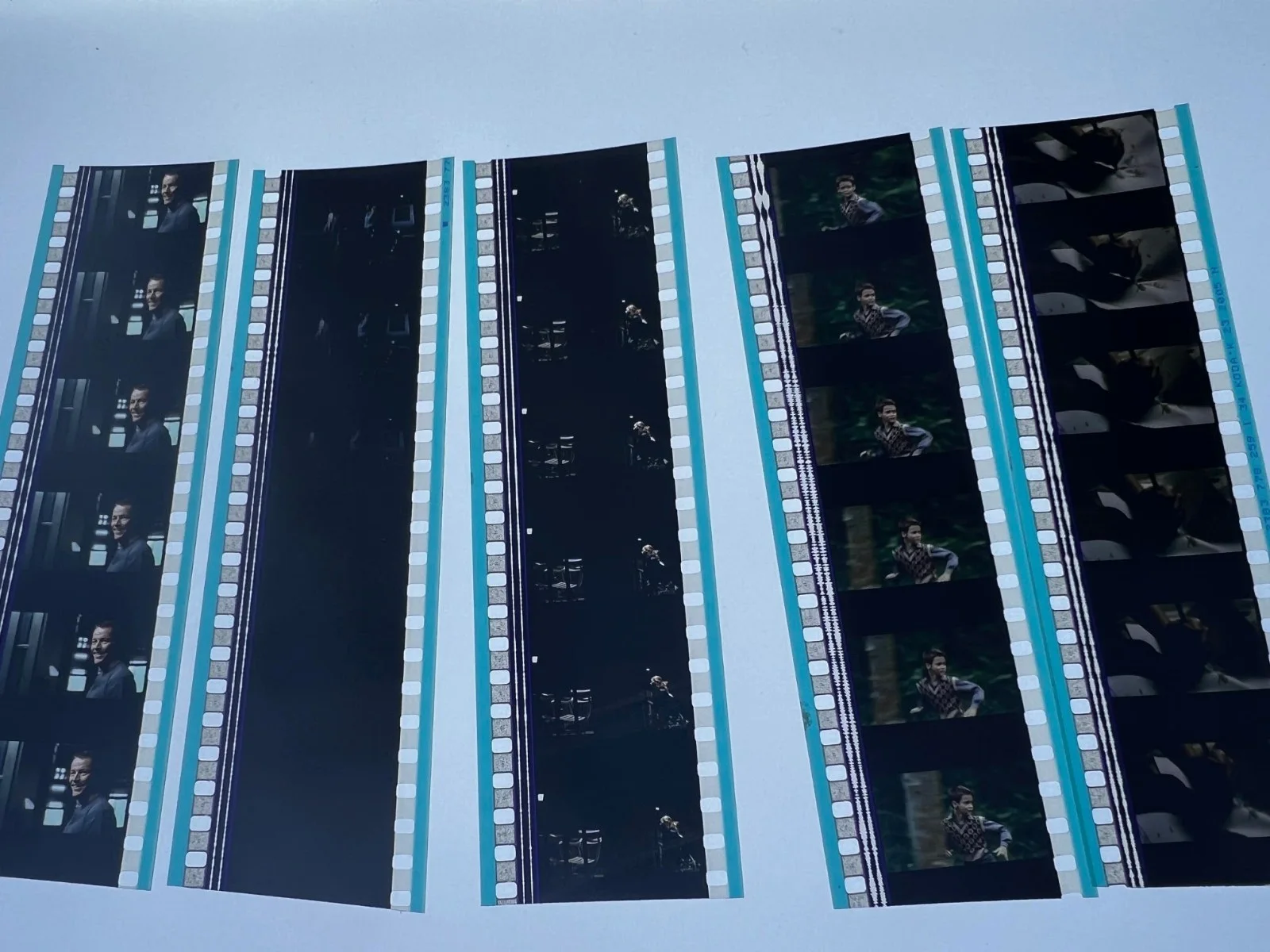 Darkness 35mm Film Cells Strips - 5 Strips of 5 Cells FREE P&P, изображение 3