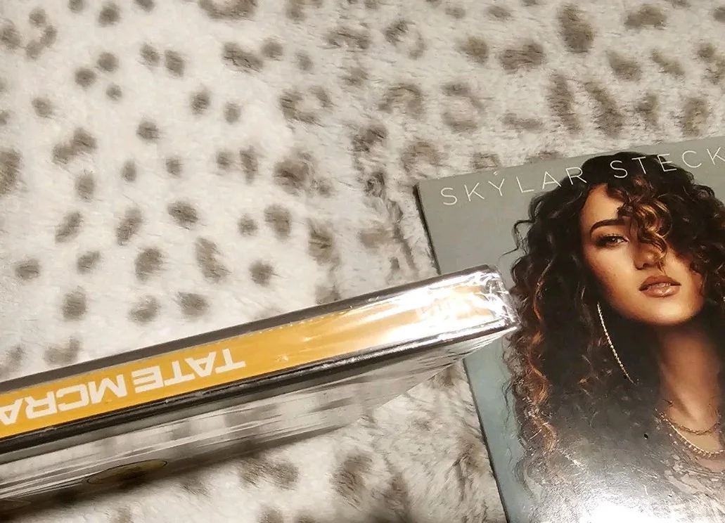 TATE MCRAE SO CLOSE TO WHAT CD With SIGNED ART CARD / SKYLAR STECKER REDEMPTION, image 5