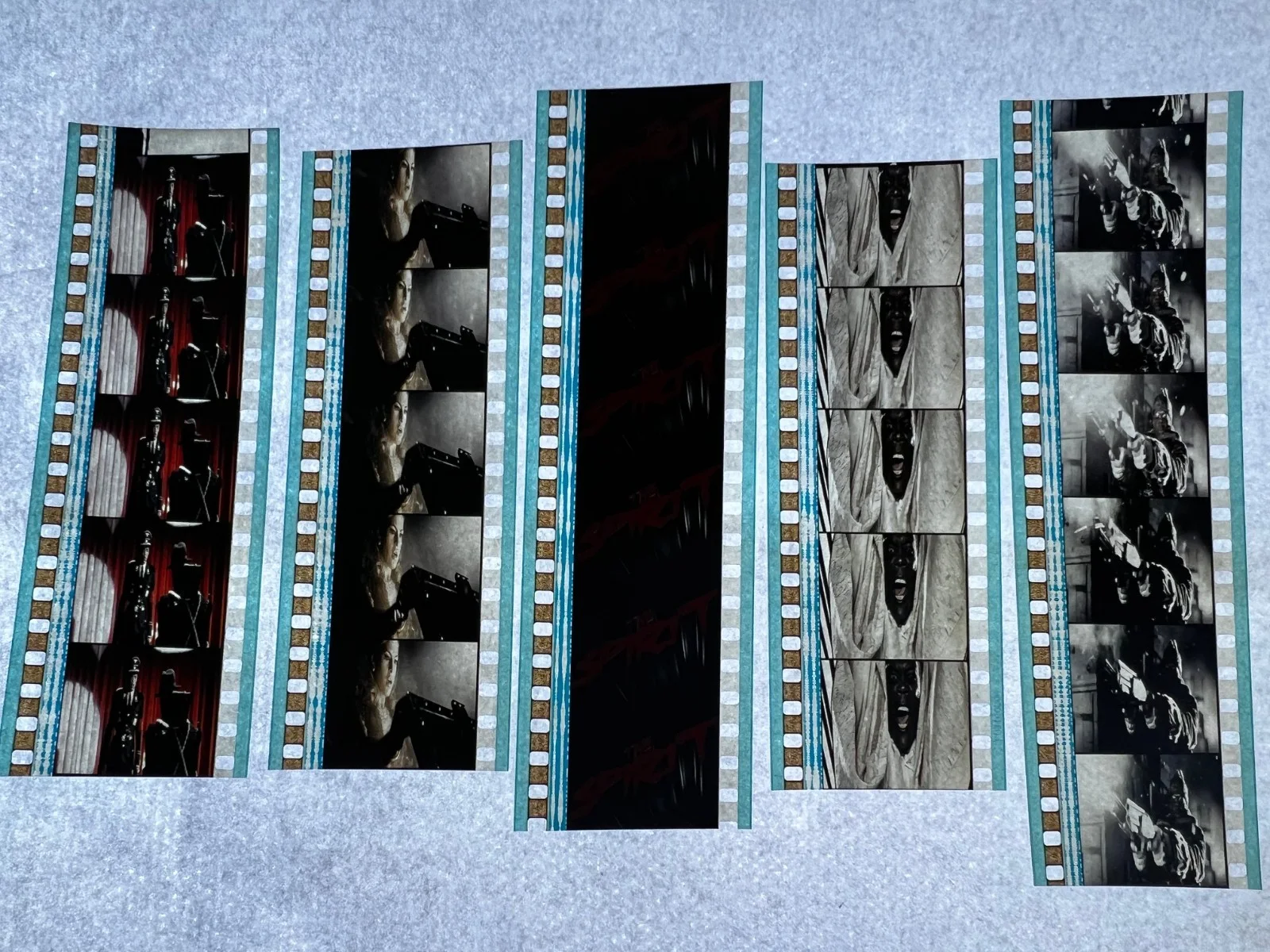 The Spirit 35mm Film Cells Strips - 5 Strips of 5 Cells FREE P&P, изображение 3