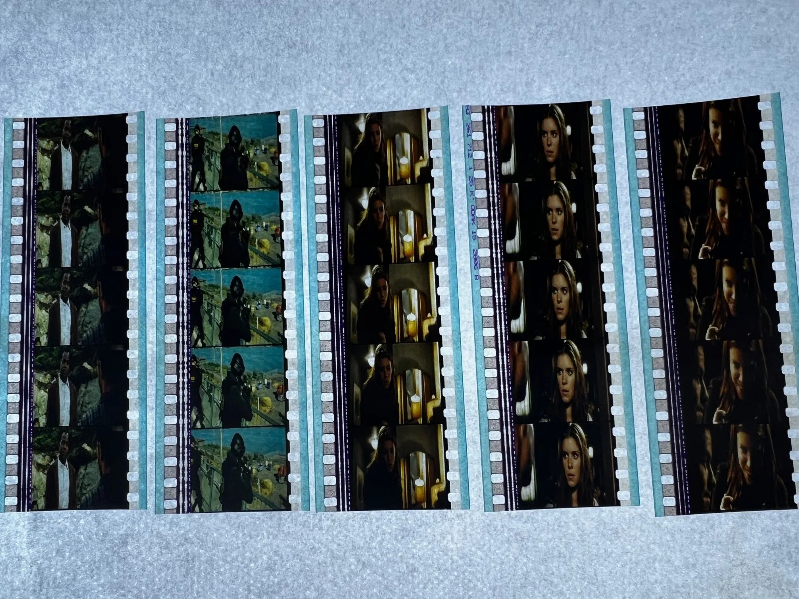 Shooter 35mm Film Cells Strips - 5 Strips of 5 Cells FREE P&P, изображение 3