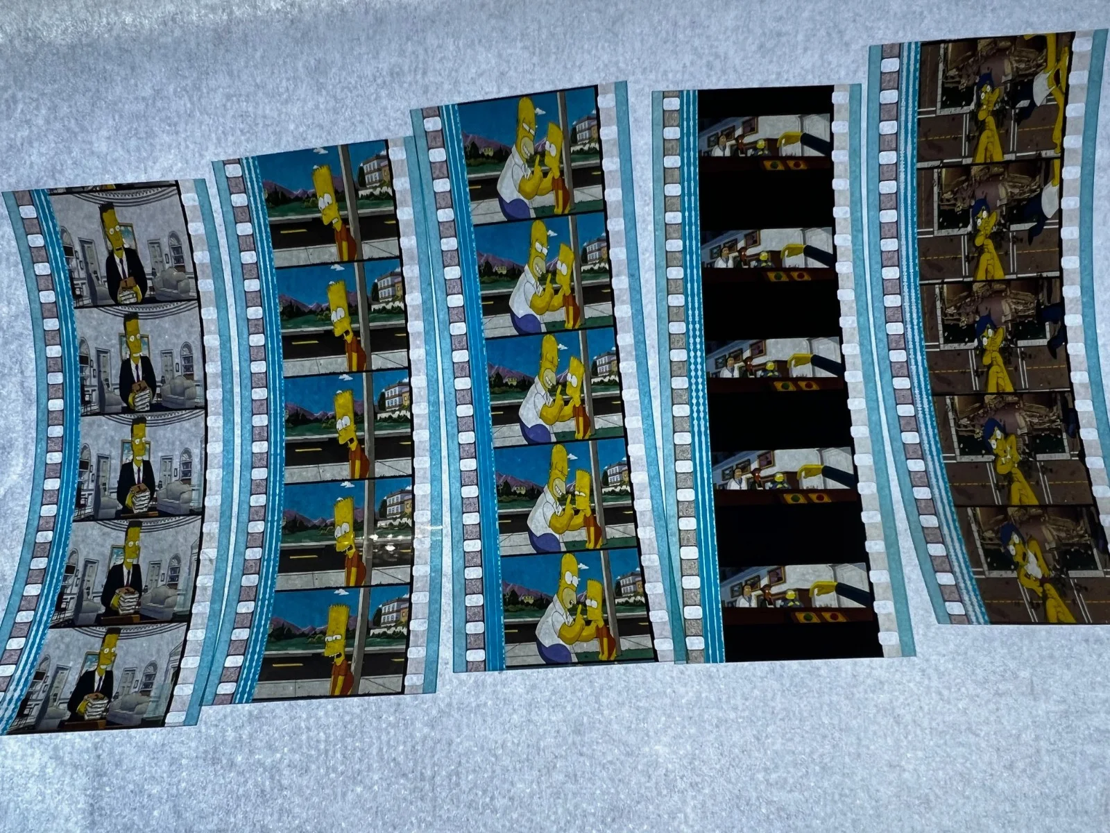 Simpsons Movie 35mm Film Cells Strips - 5 Strips of 5 Cells FREE P&P, изображение 3