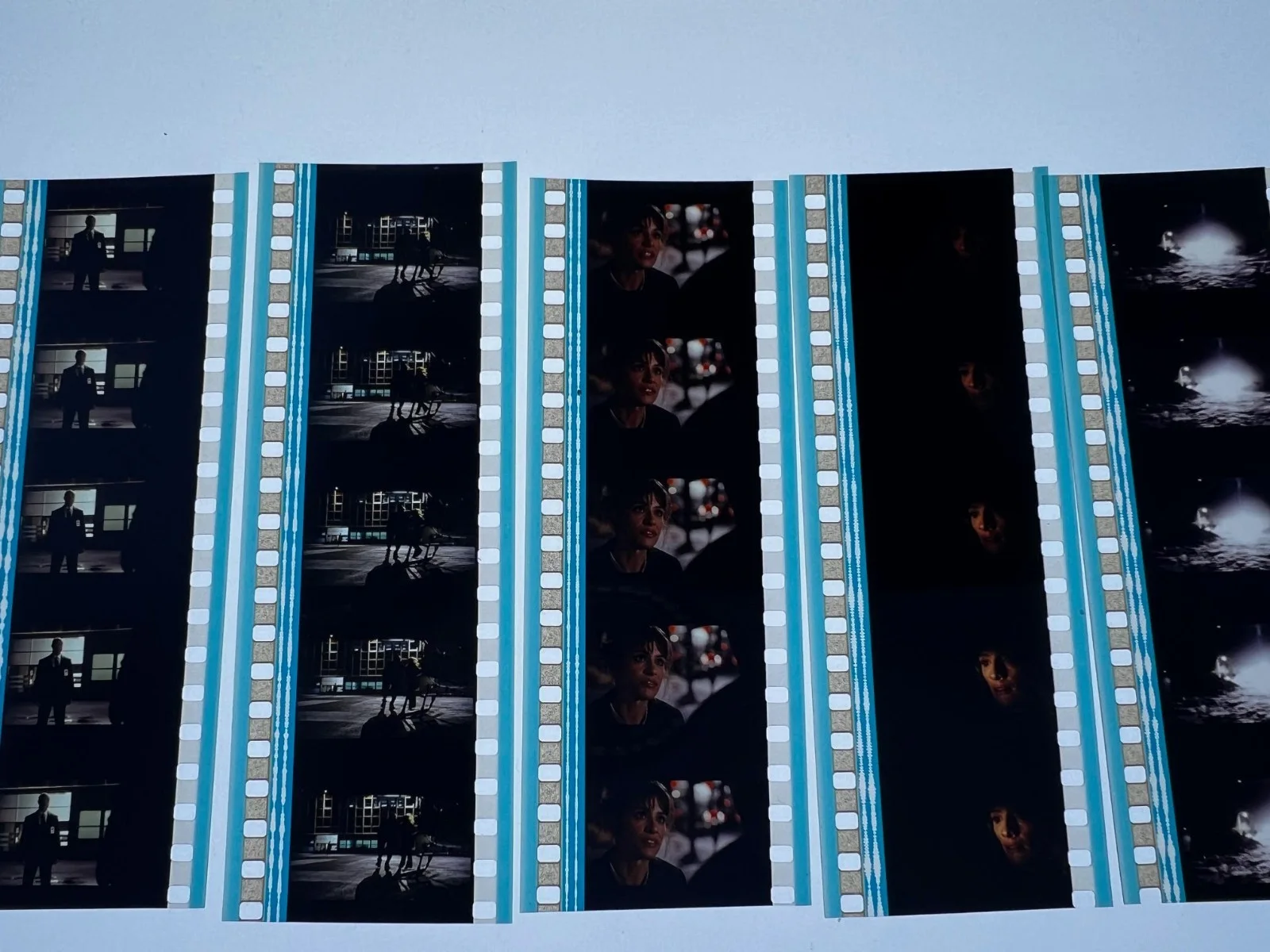 X Files Movie 35mm Film Cells Strips - 5 Strips of 5 Cells FREE P&P, изображение 3
