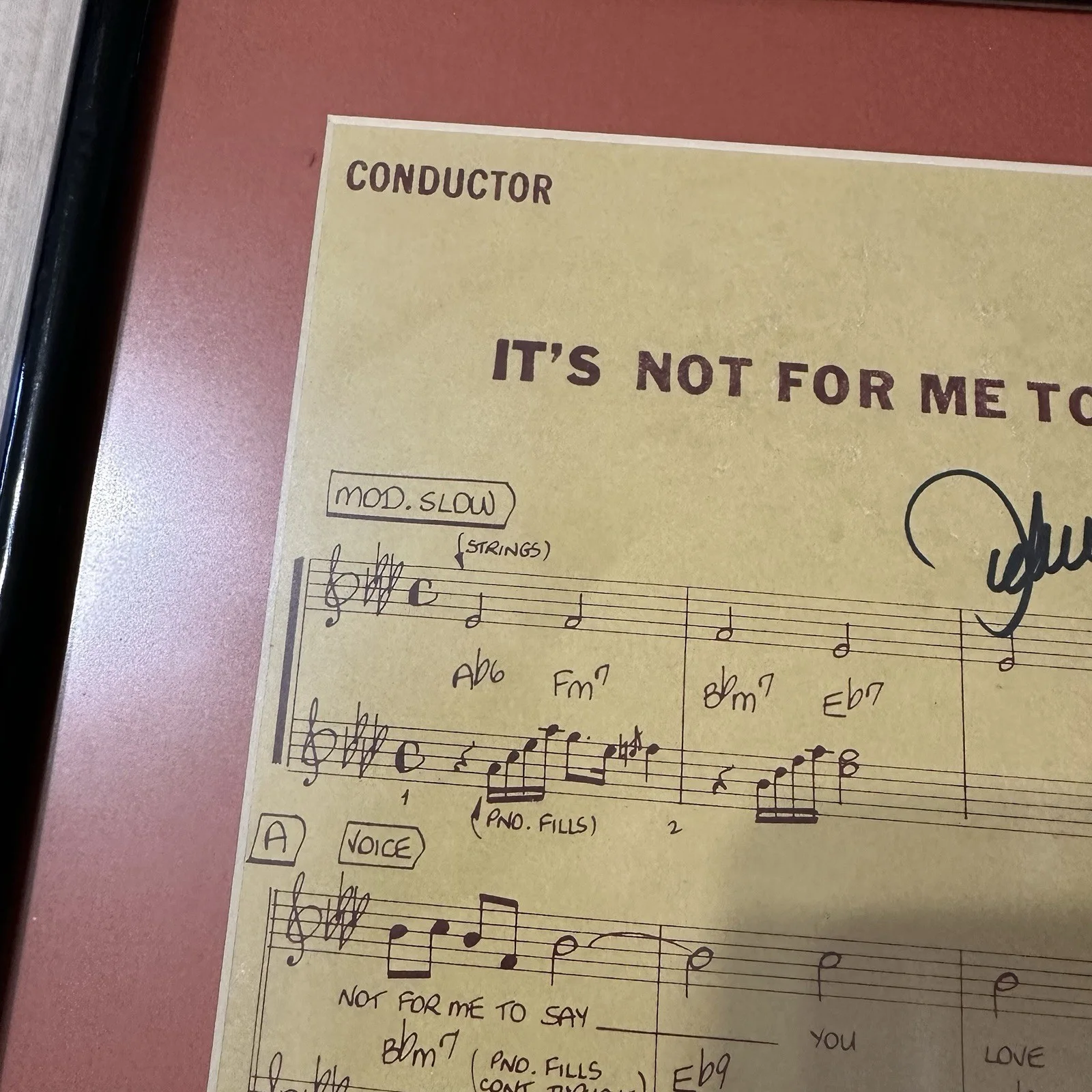JOHNNY MATHIS SIGNED IT’S NOT FOR ME TO SAY LYRIC SHEET FAST SHIPPING, изображение 4